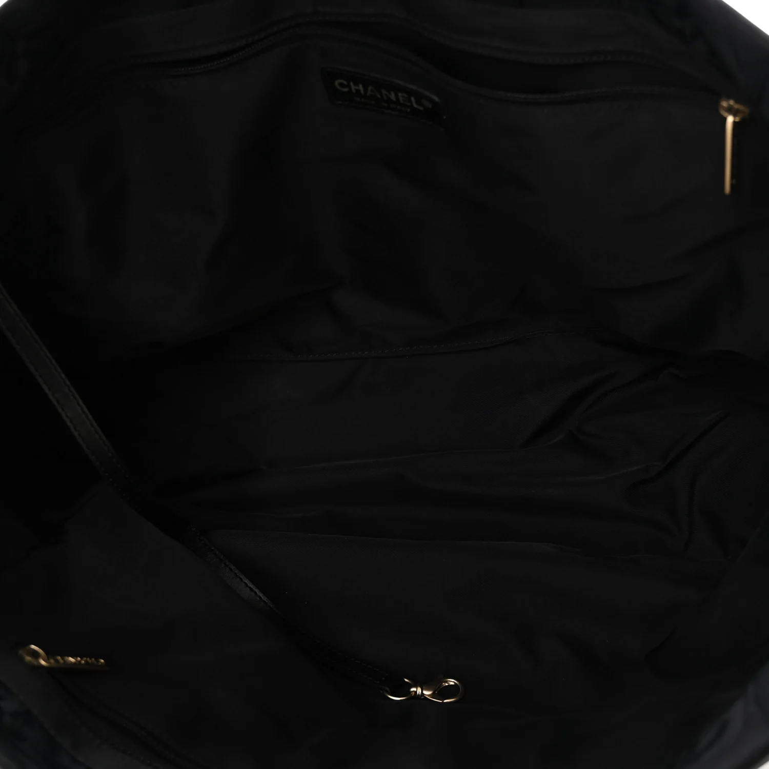 Nylon Large Travel Tote Black - Image 5