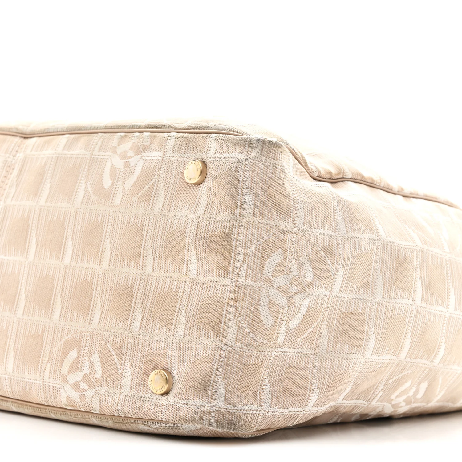 Nylon Medium Travel Tote Beige - Image 18