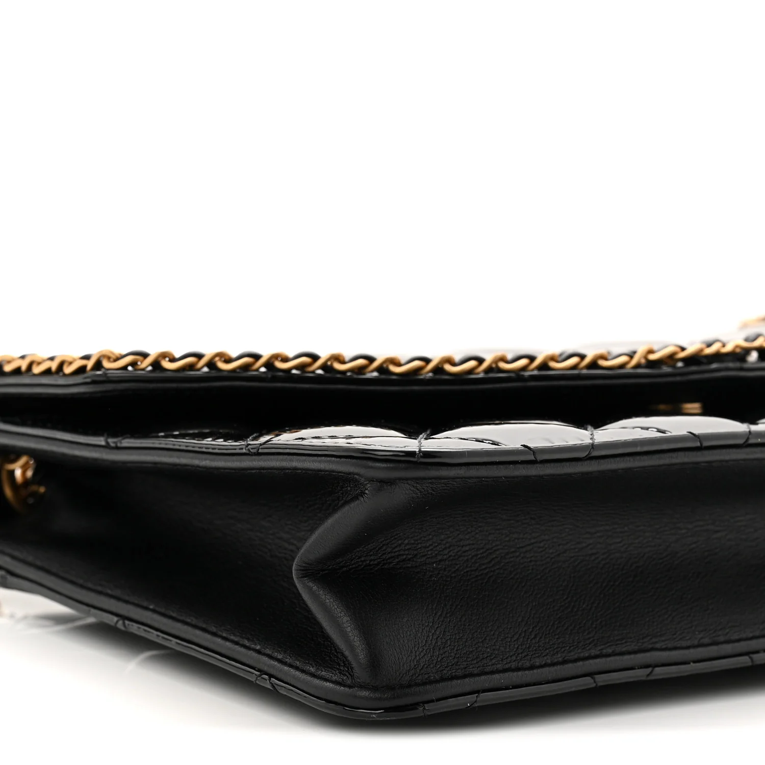 Patent Quilted Chain Around Heart Flap Black - Image 9