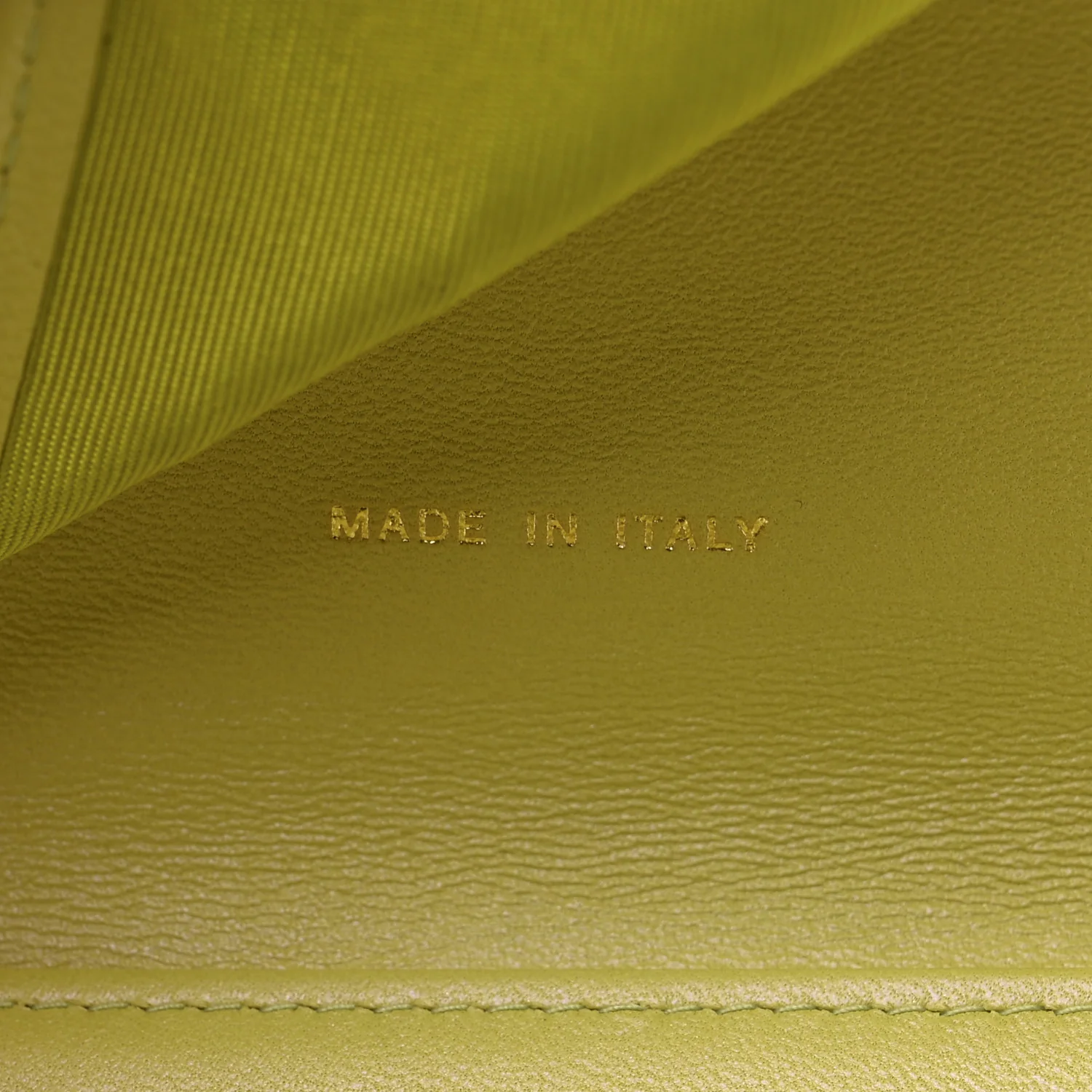 Patent Quilted Compact Boy Wallet Yellow - Image 7