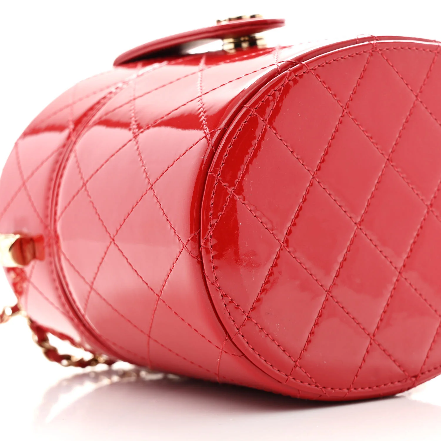 Patent Quilted Small Round Vanity With Chain Red - Image 9