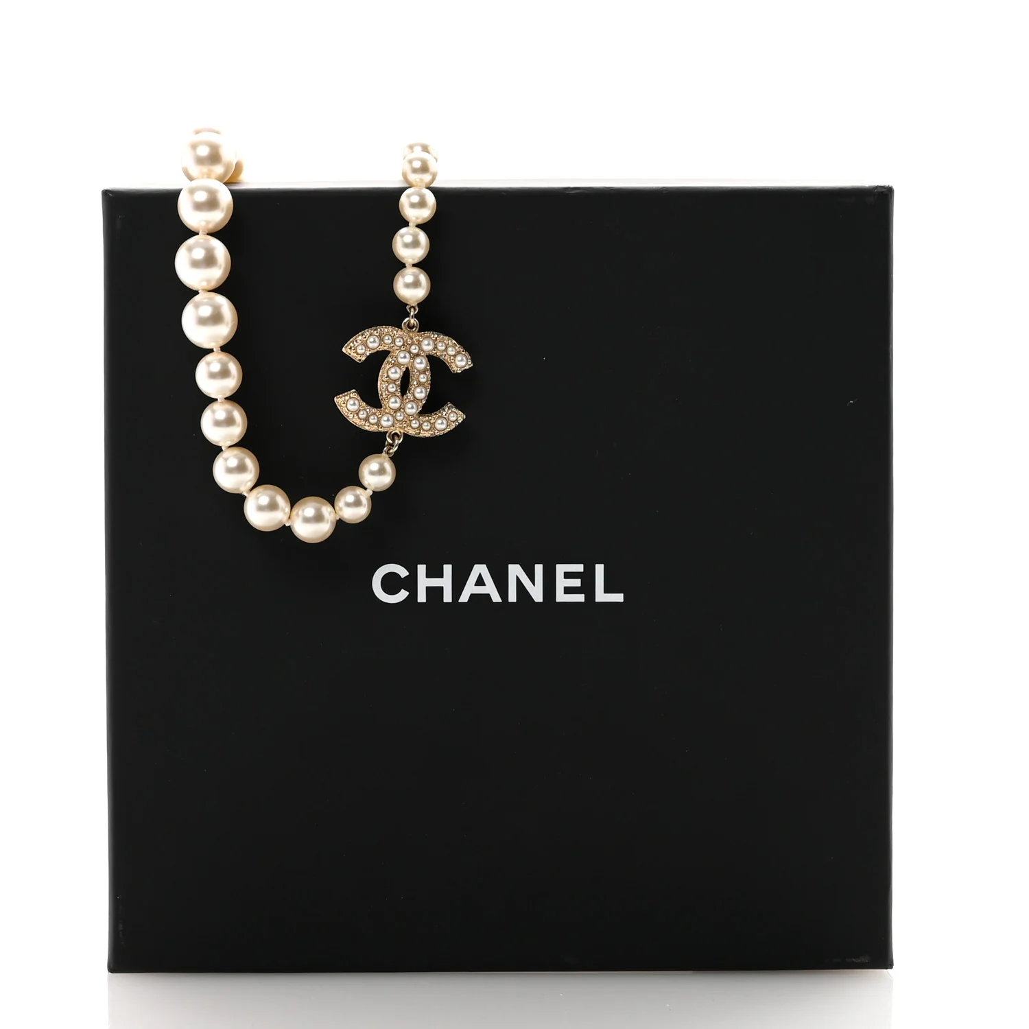 Pearl CC 100th Anniversary Necklace Light Gold - Image 6