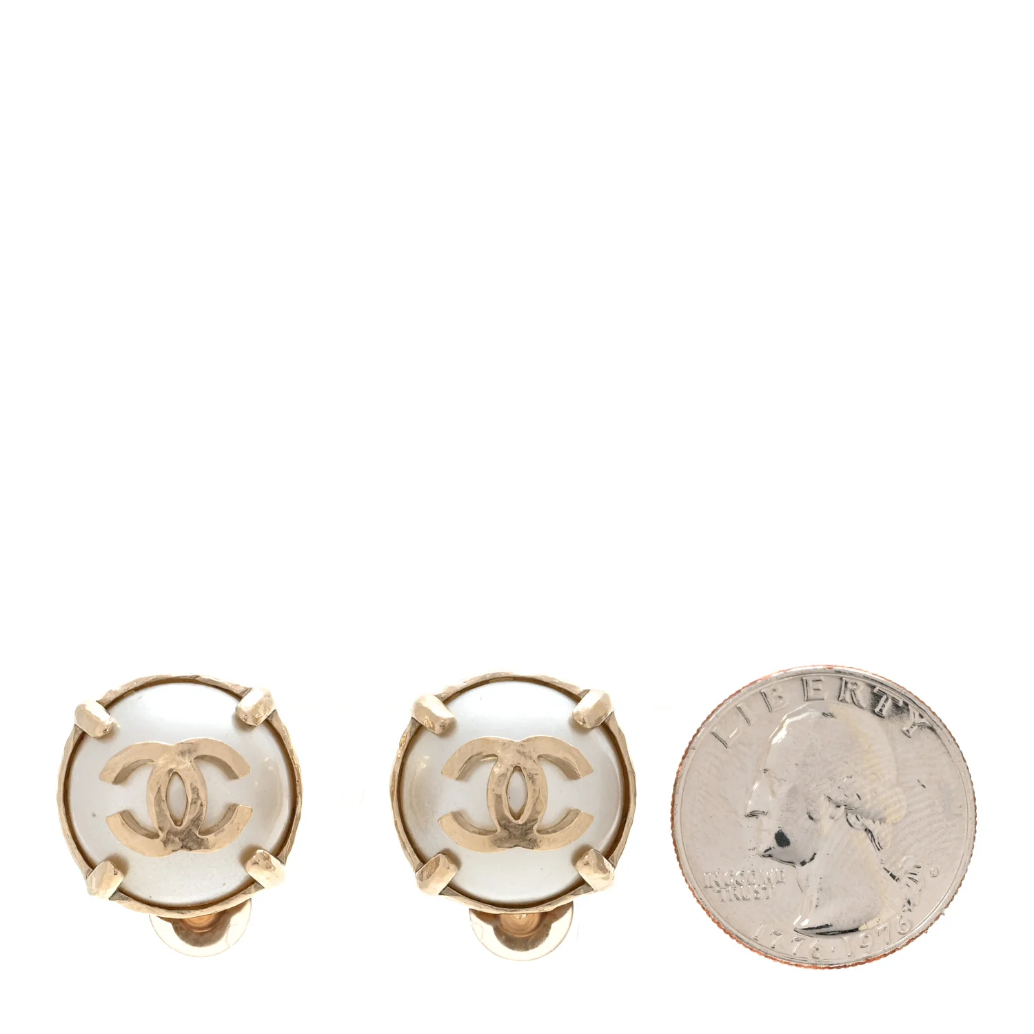 Pearl CC Clip On Earrings Gold - Image 2