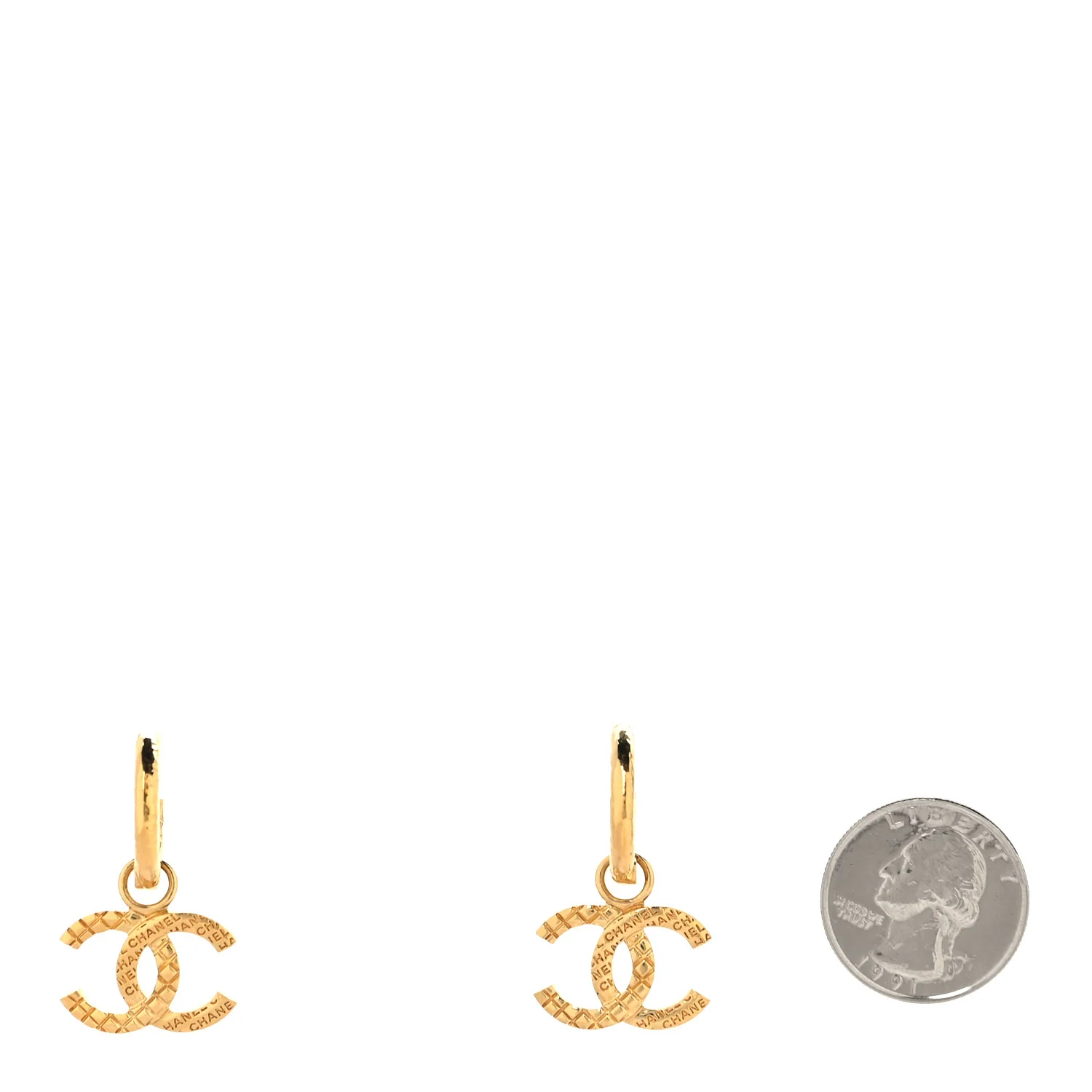 Quilted CC Logo Hoop Earrings Gold - Image 5