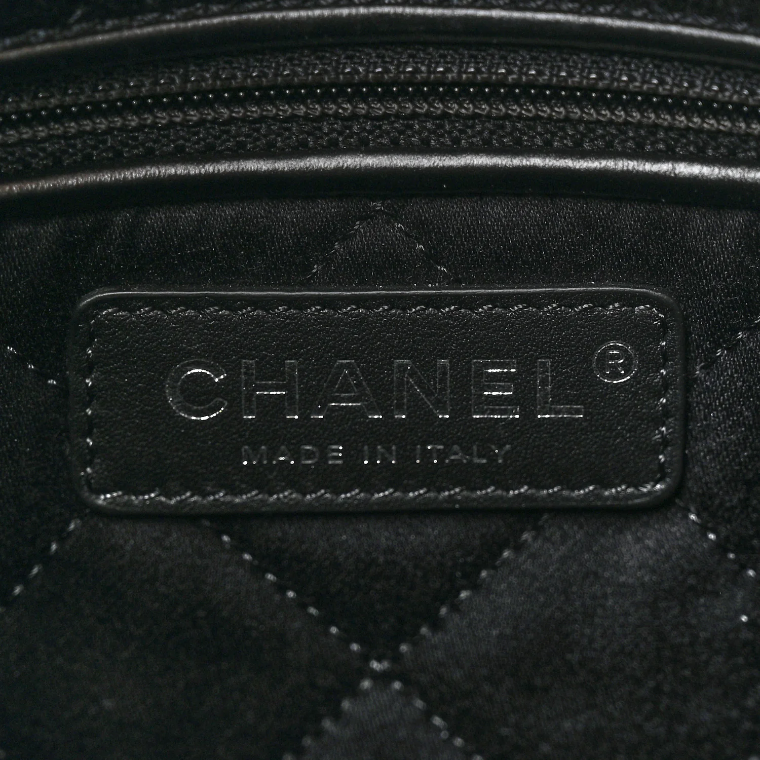 Shiny Calfskin Quilted Chanel 22 Backpack Black - Image 6