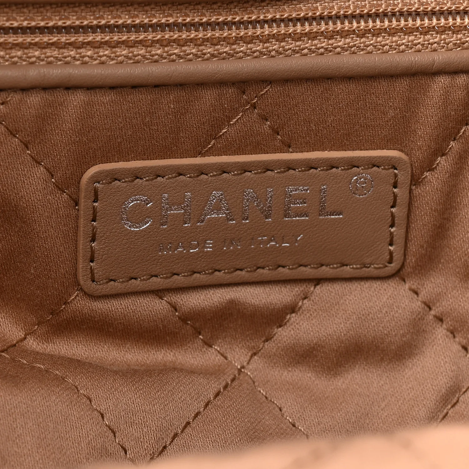 Shiny Calfskin Quilted Chanel 22 Beige - Image 7