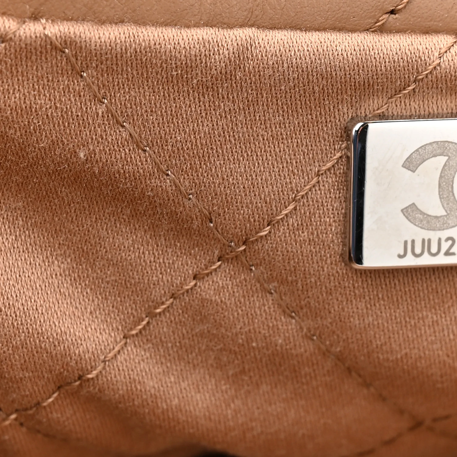 Shiny Calfskin Quilted Chanel 22 Beige - Image 8