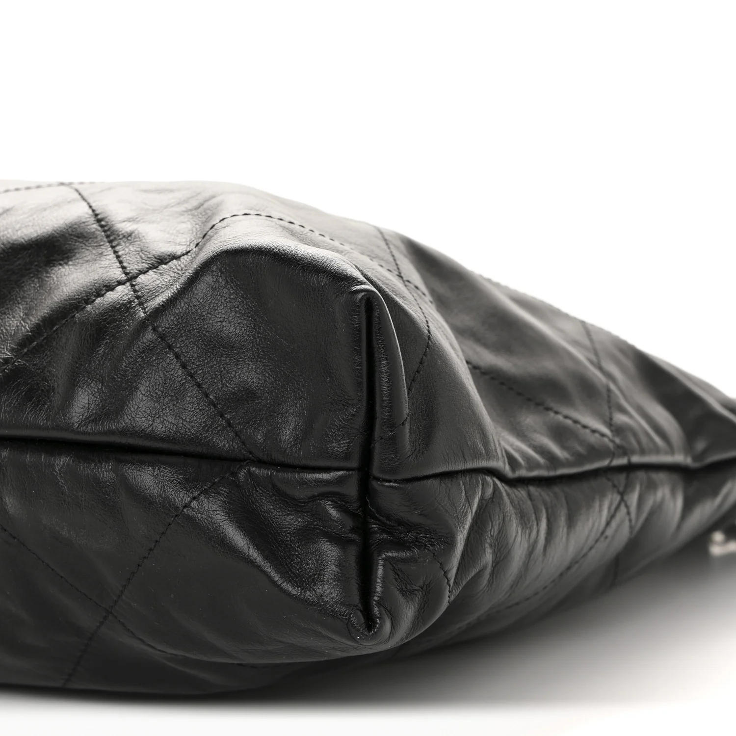 Shiny Calfskin Quilted Chanel 22 Black - Image 11