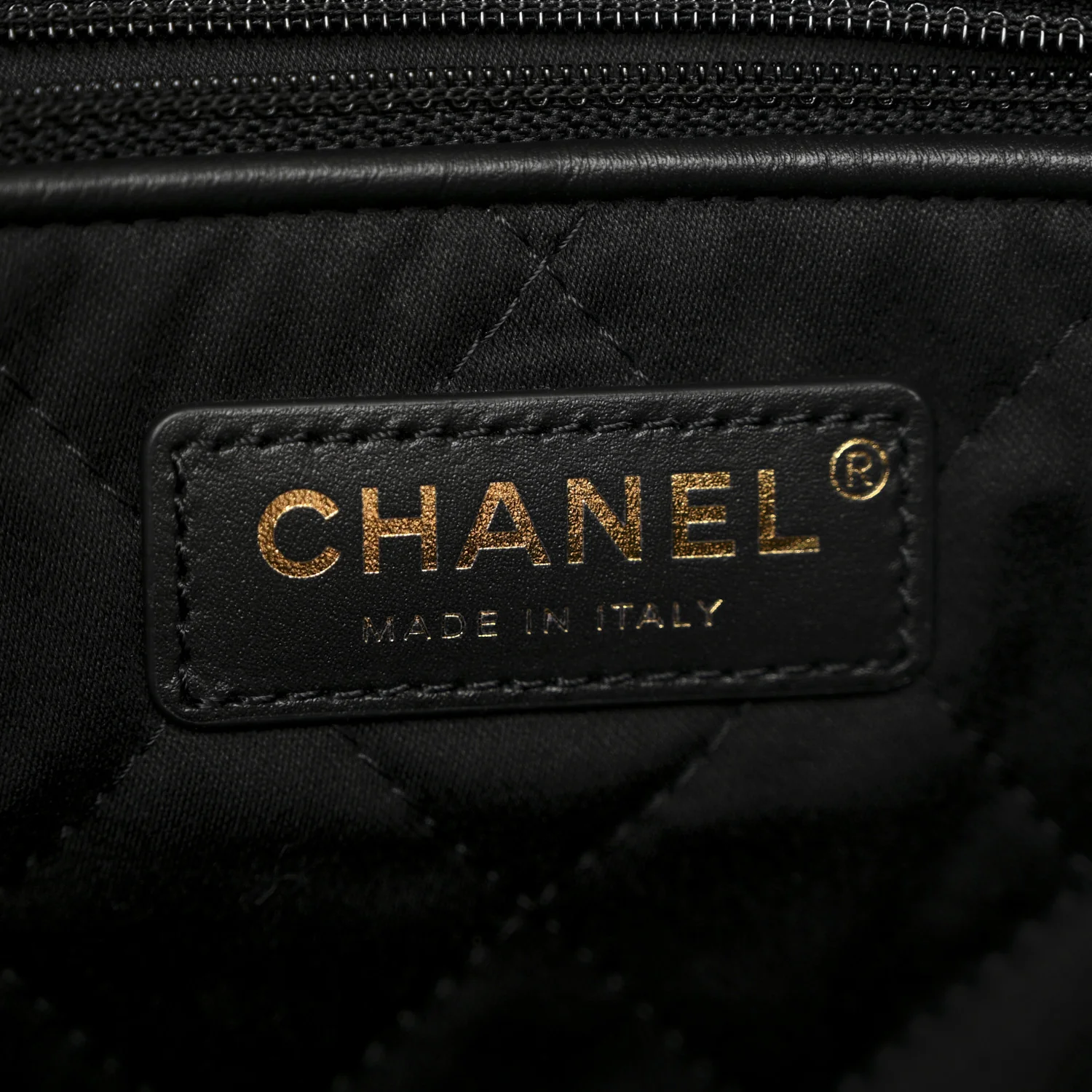 Shiny Calfskin Quilted Chanel 22 Black - Image 7