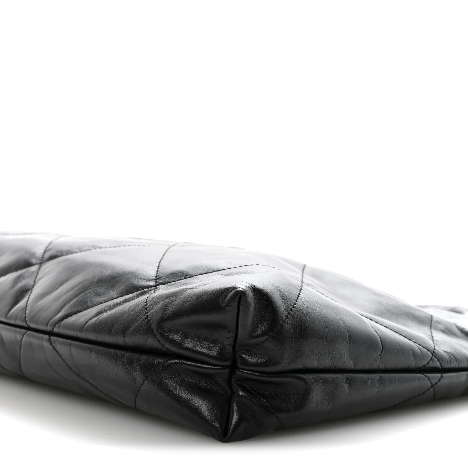 Shiny Calfskin Quilted Chanel 22 Black - Image 11