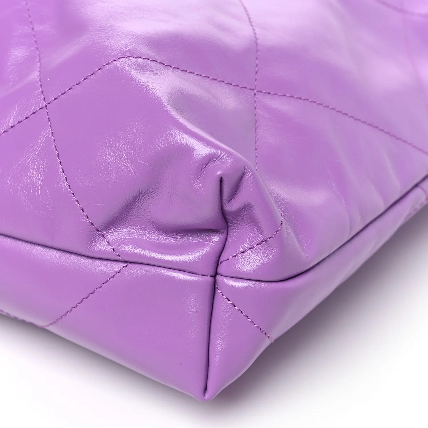 Shiny Calfskin Quilted Chanel 22 Purple - Image 10