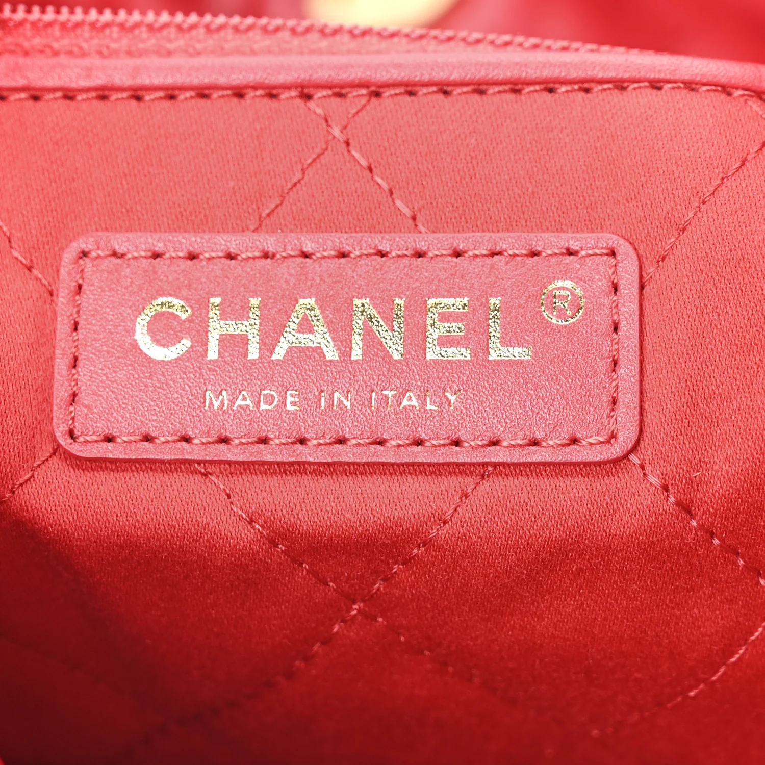 Shiny Calfskin Quilted Chanel 22 Red - Image 7