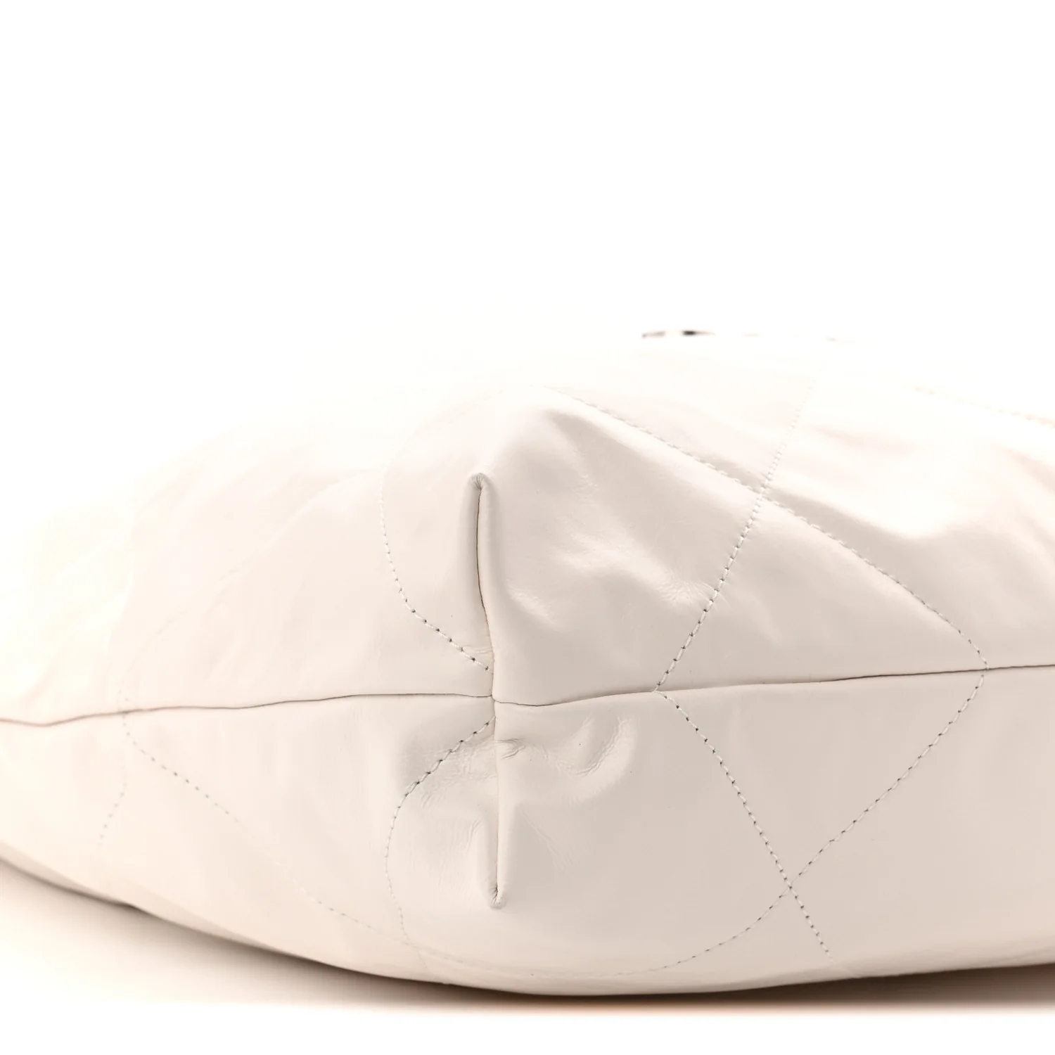 Shiny Calfskin Quilted Chanel 22 White - Image 10
