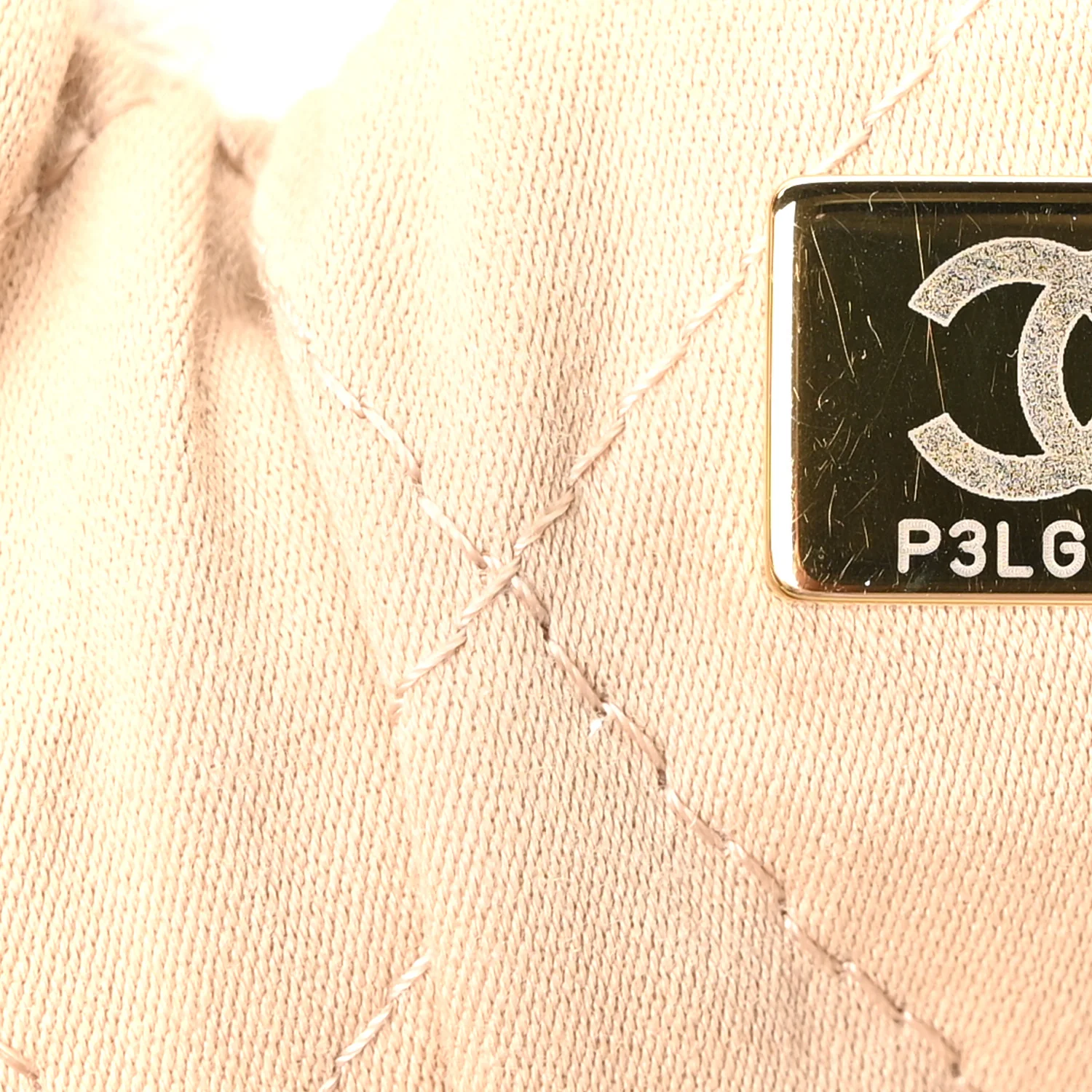 Shiny Calfskin Quilted Chanel 22 White - Image 8