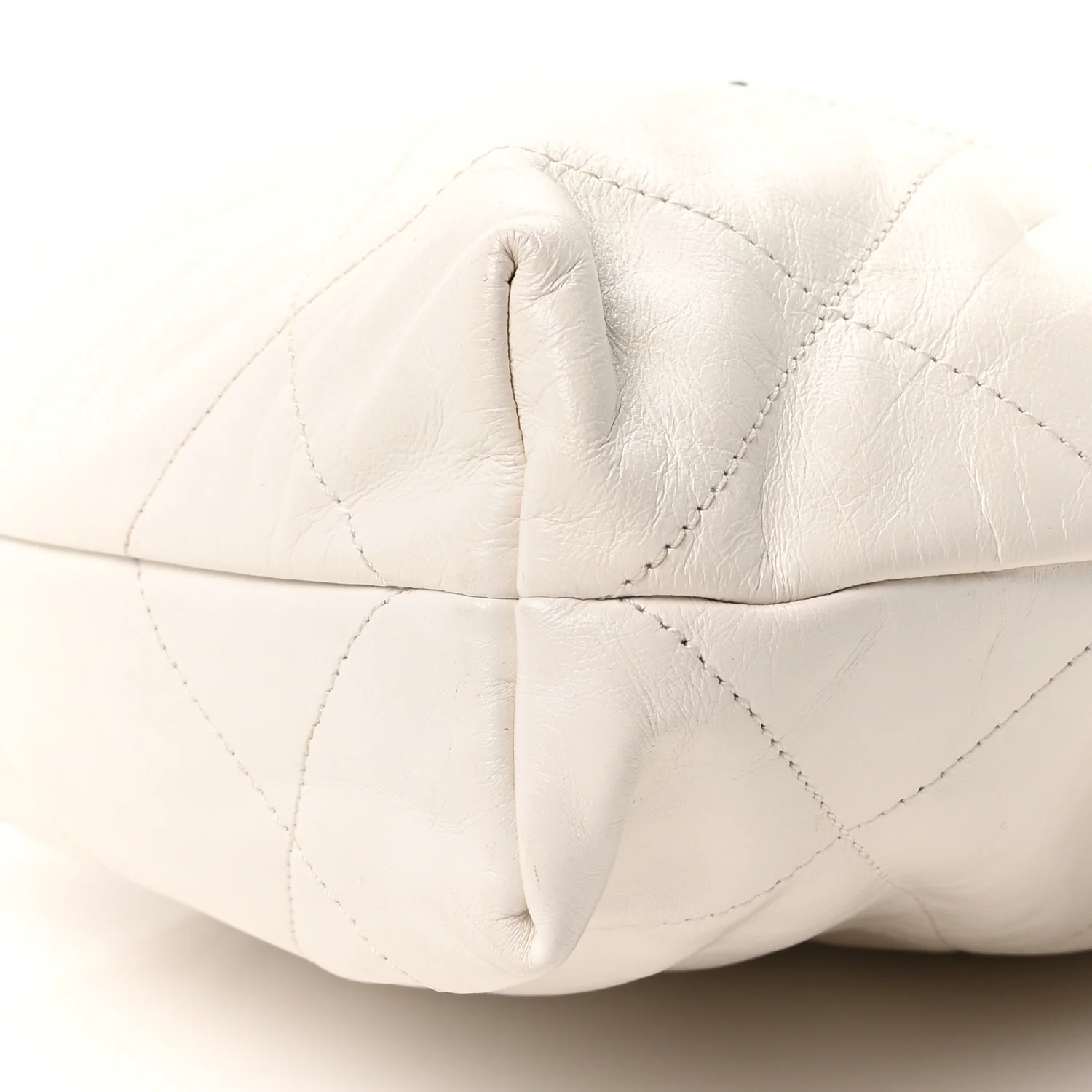 Shiny Calfskin Quilted Chanel 22 White Black - Image 11
