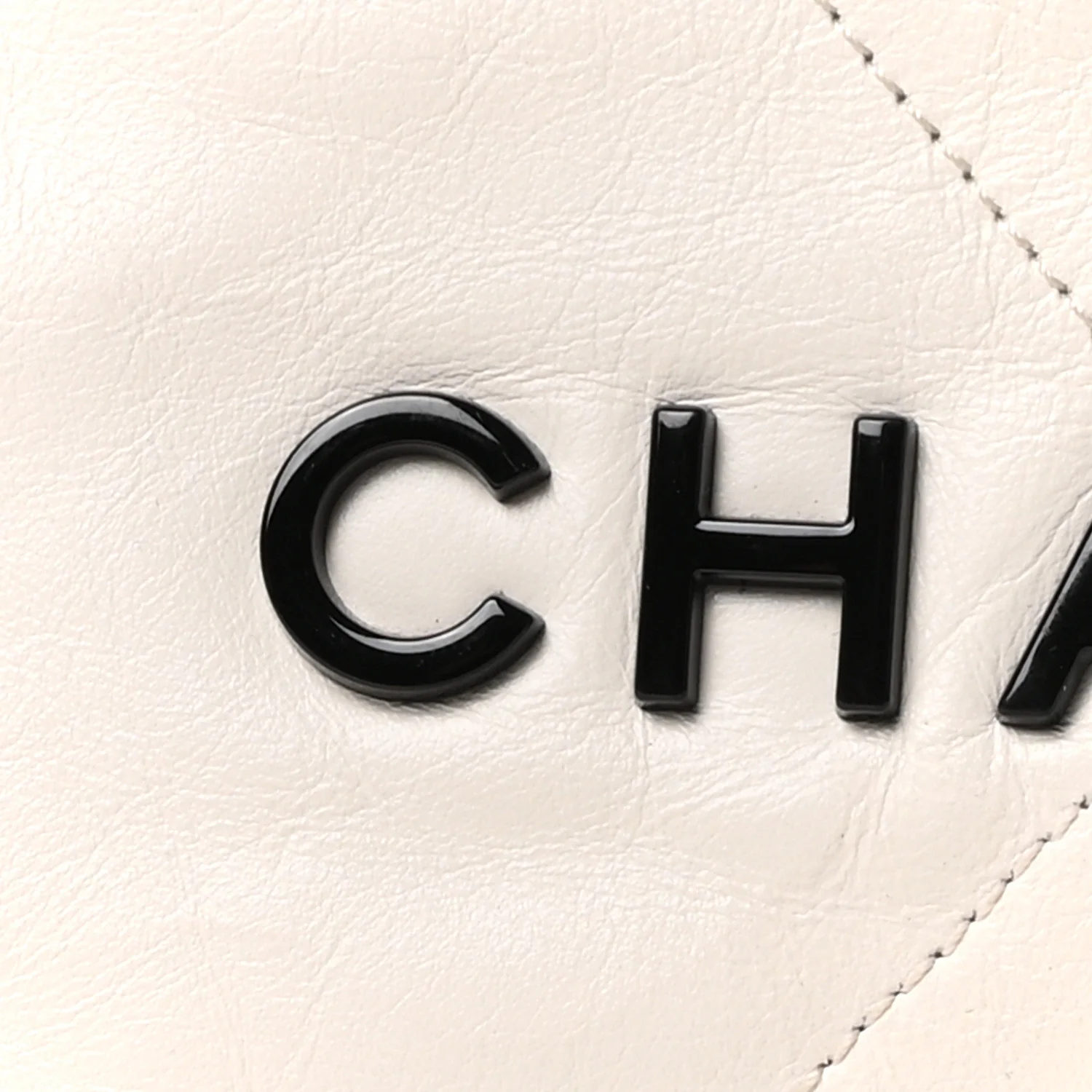 Shiny Calfskin Quilted Chanel 22 White Black - Image 9