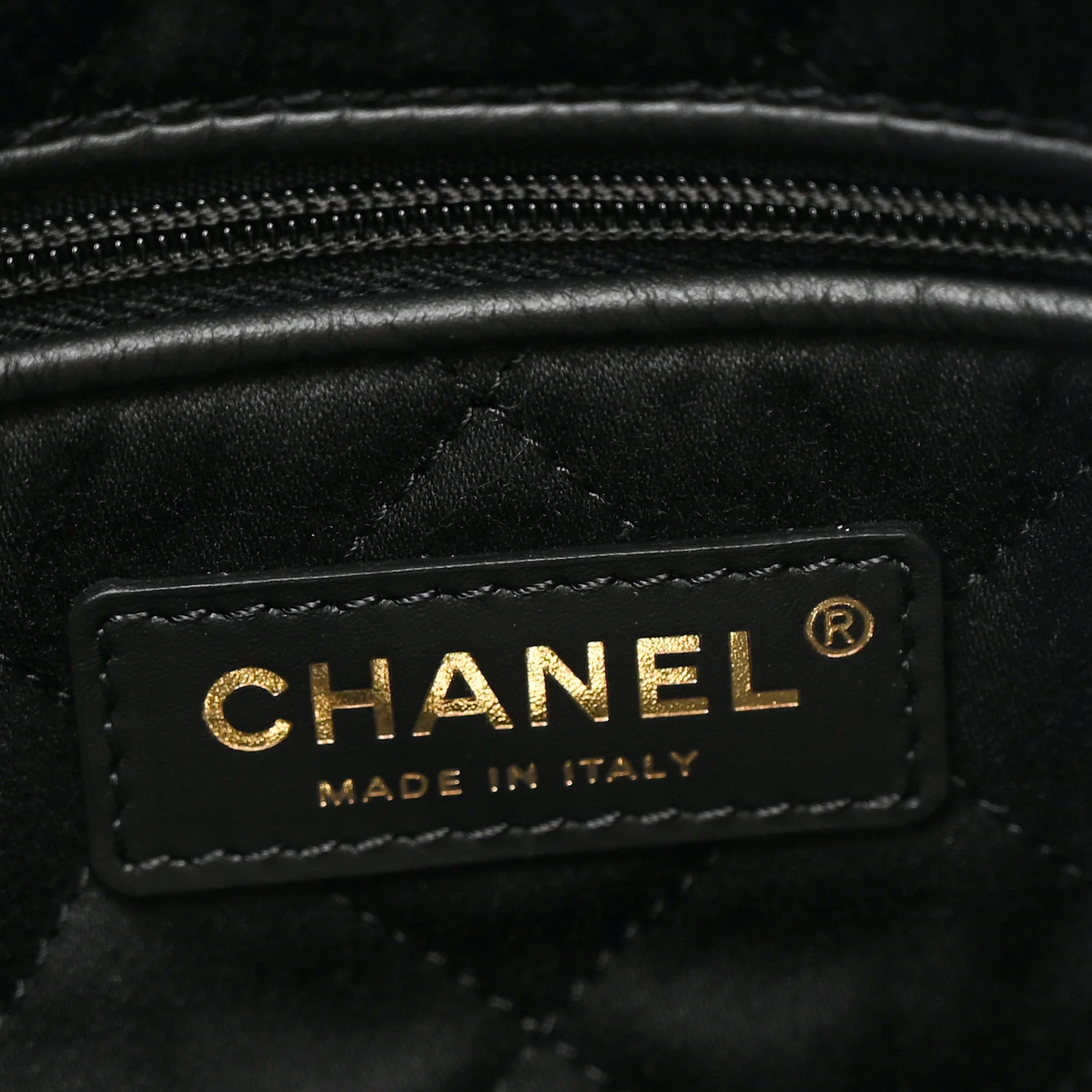 Shiny Calfskin Quilted Small Chanel 22 Black - Image 8