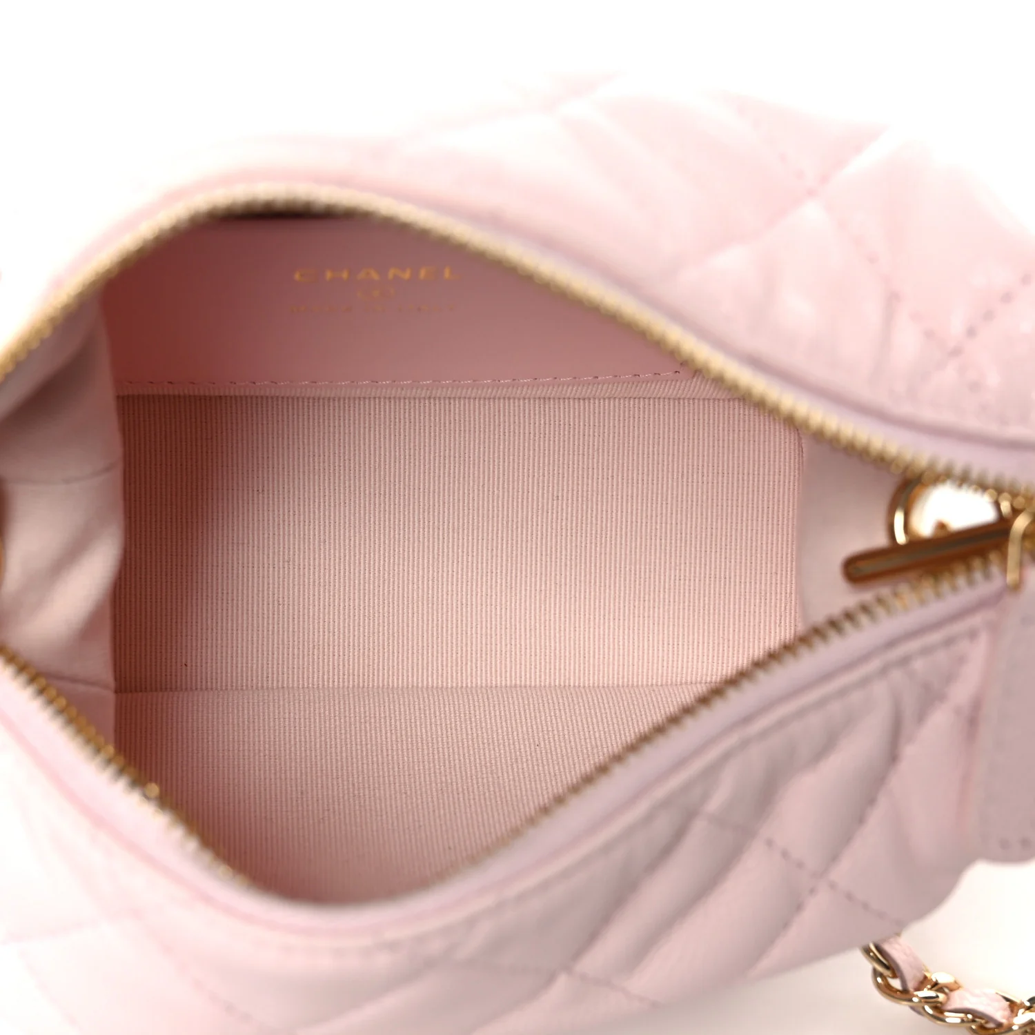 Shiny Caviar Hobo Clutch With Chain Light Pink - Image 5