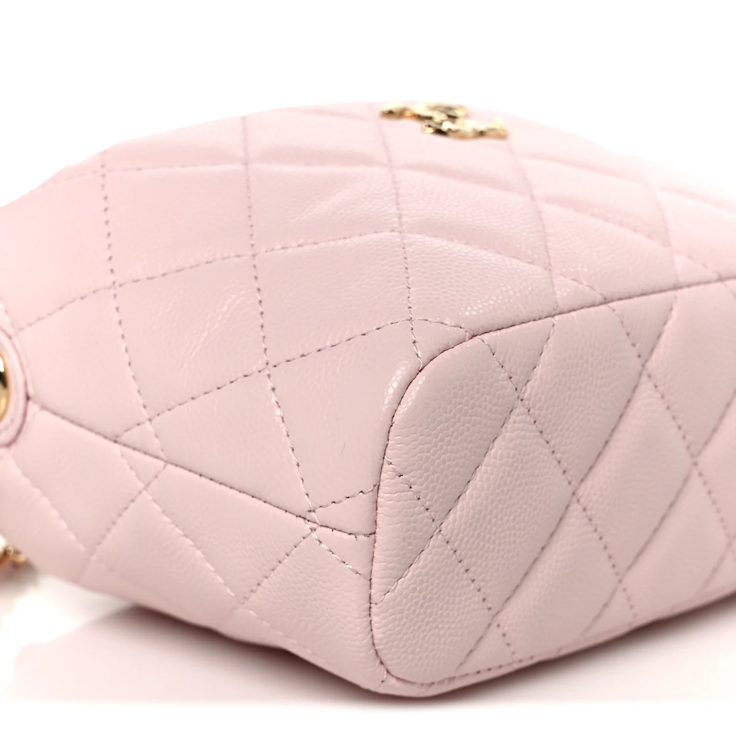 Shiny Caviar Hobo Clutch With Chain Light Pink - Image 9