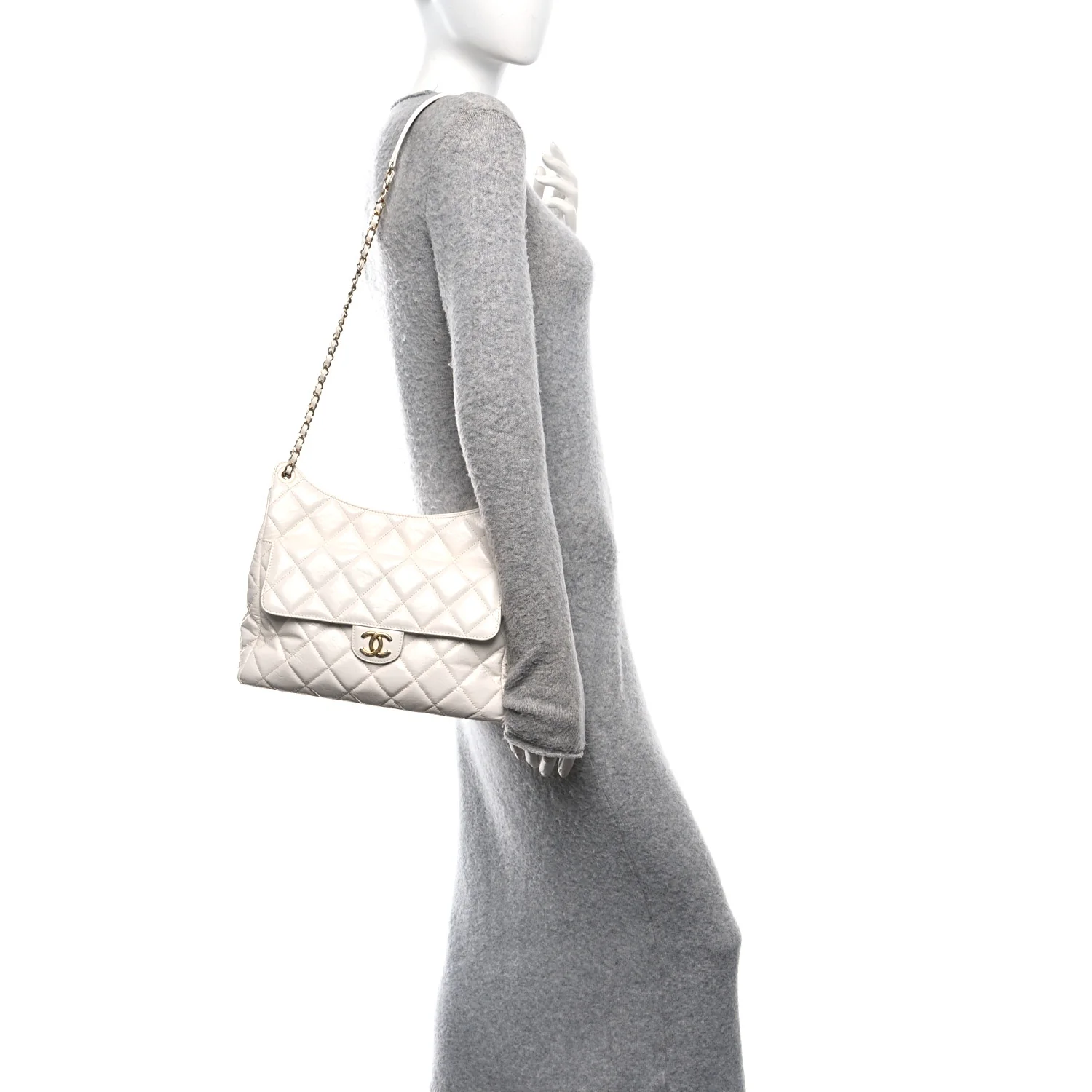 Shiny Crumpled Calfskin Quilted Large Wavy CC Hobo White - Image 2