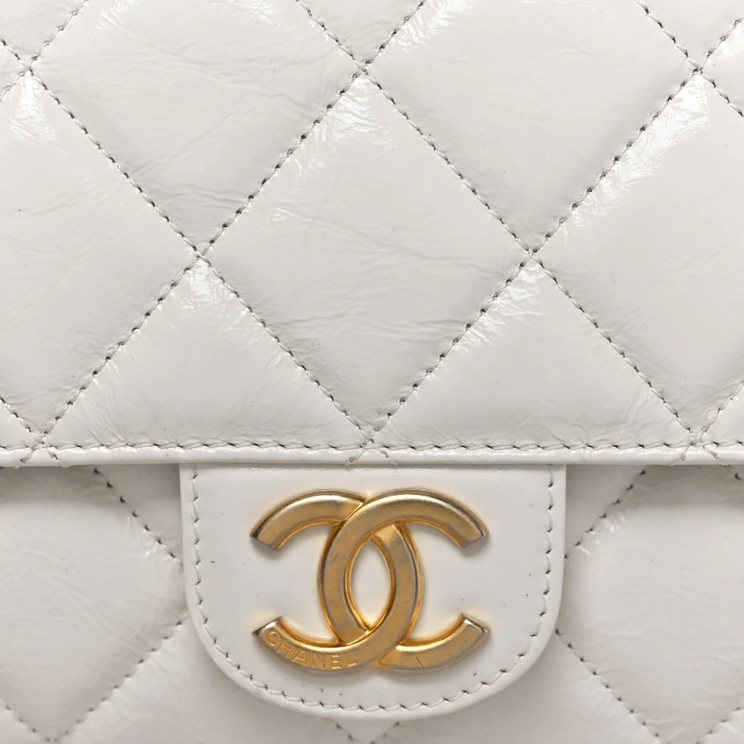 Shiny Crumpled Calfskin Quilted Large Wavy CC Hobo White - Image 8
