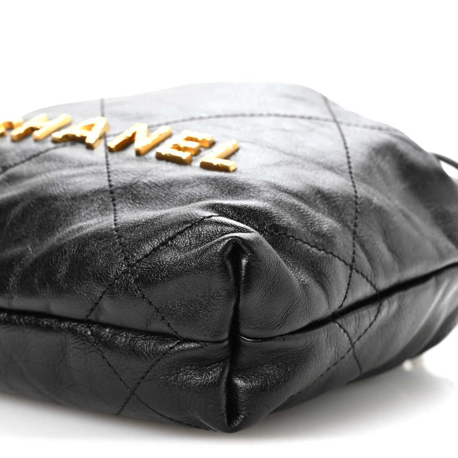 Shiny Crumpled Calfskin Quilted Pearl Mini Chanel 22 Black - Image 10