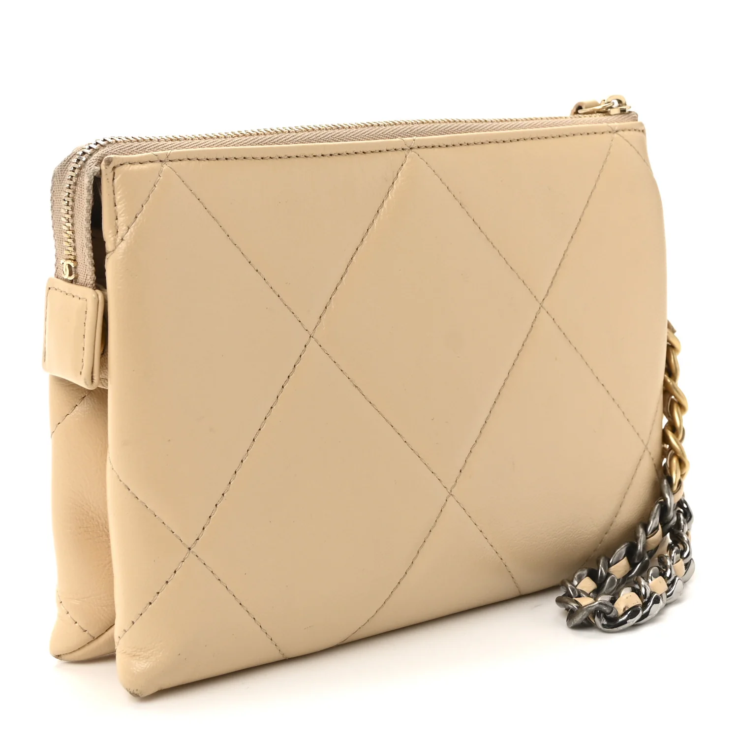 Shiny Goatskin Quilted Chanel 19 Small Pouch With Handle Beige - Image 3