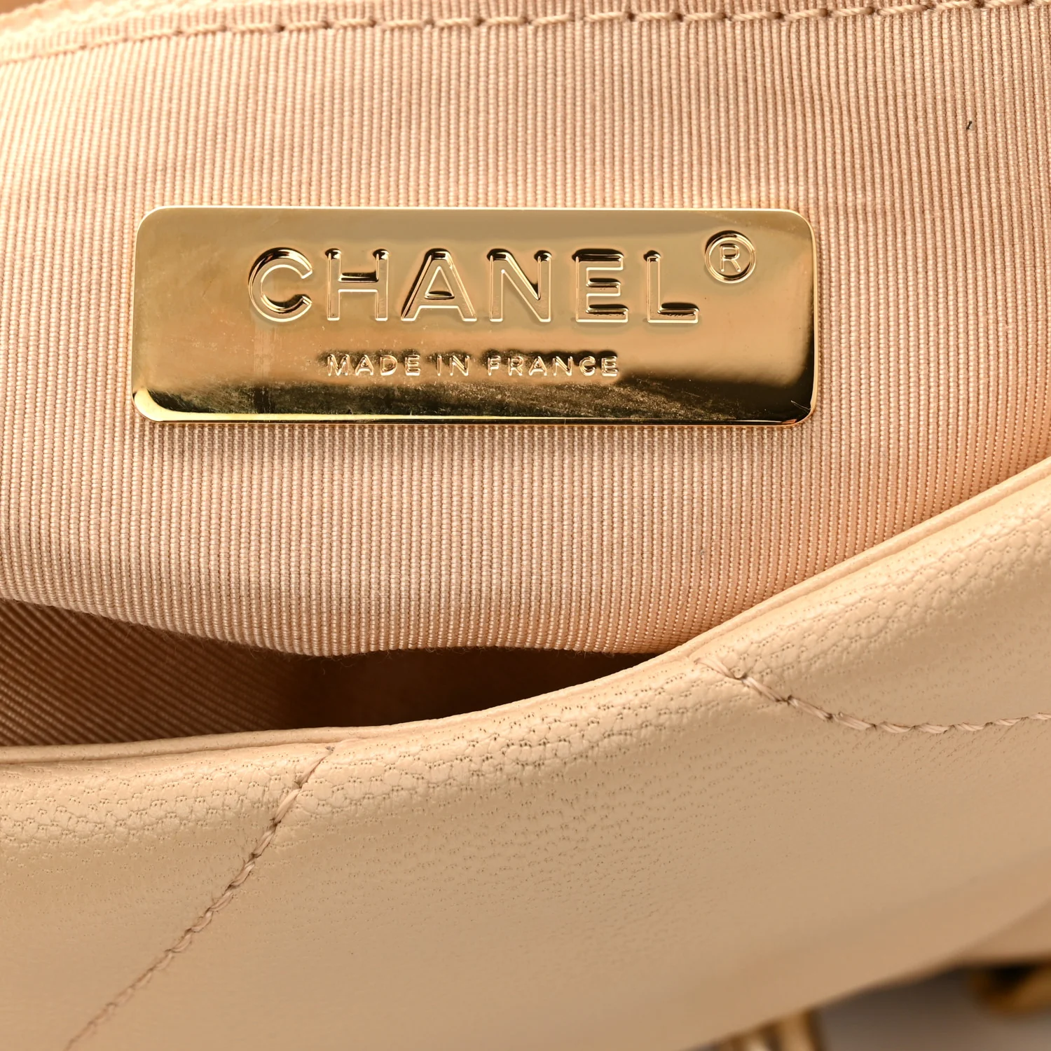 Shiny Goatskin Quilted Medium Chanel 19 Flap Beige - Image 6
