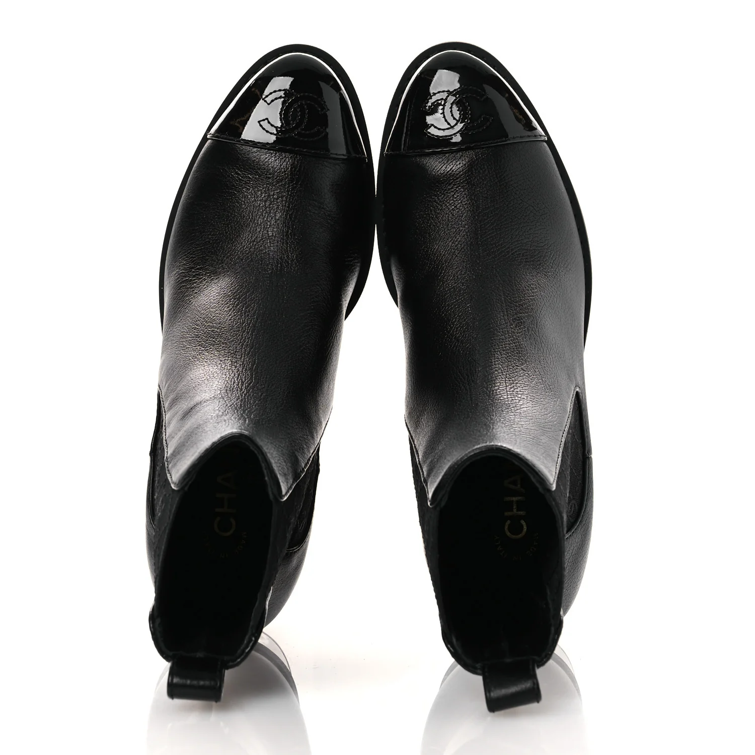 Shiny Grained Calfskin Patent Cap Toe Interlocking CC Short Boots 37.5 Black - Image 2