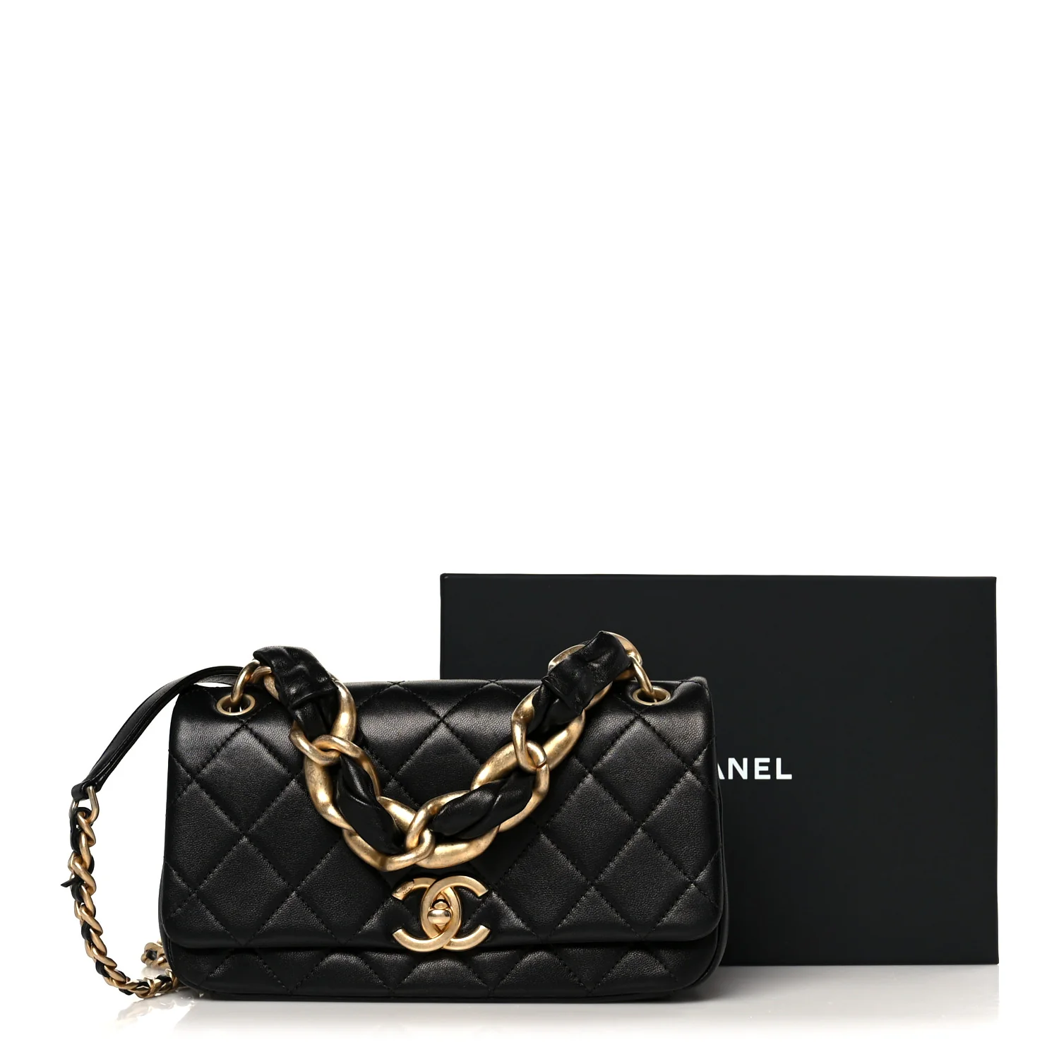Shiny Lambskin Chain Is More Flap Black - Image 11