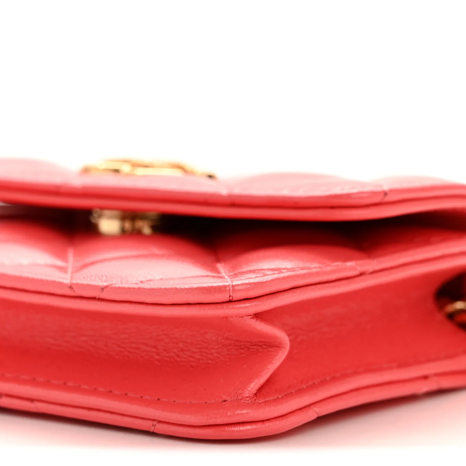 Shiny Lambskin Quilted Card Holder On Chain Pink - Image 10