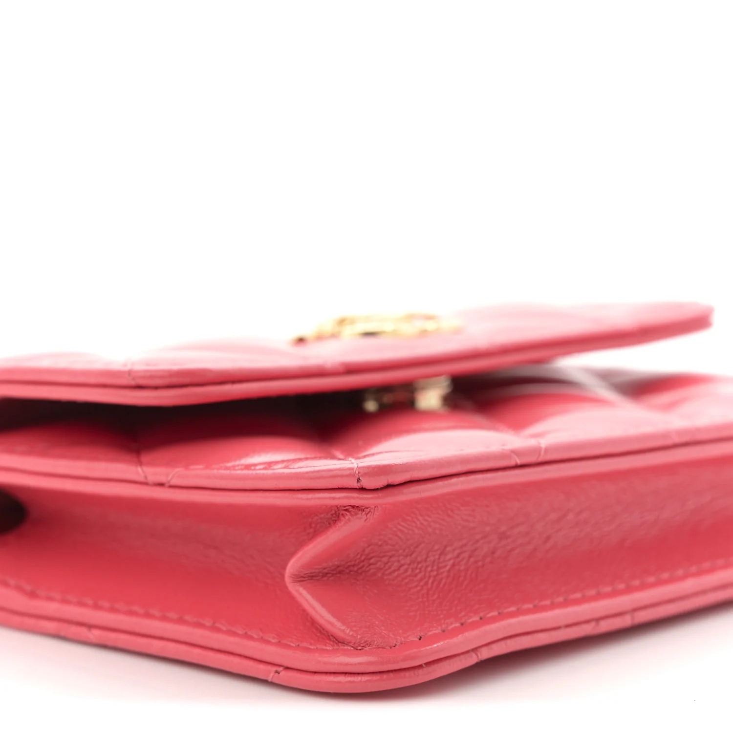 Shiny Lambskin Quilted Card Holder On Chain Pink - Image 9
