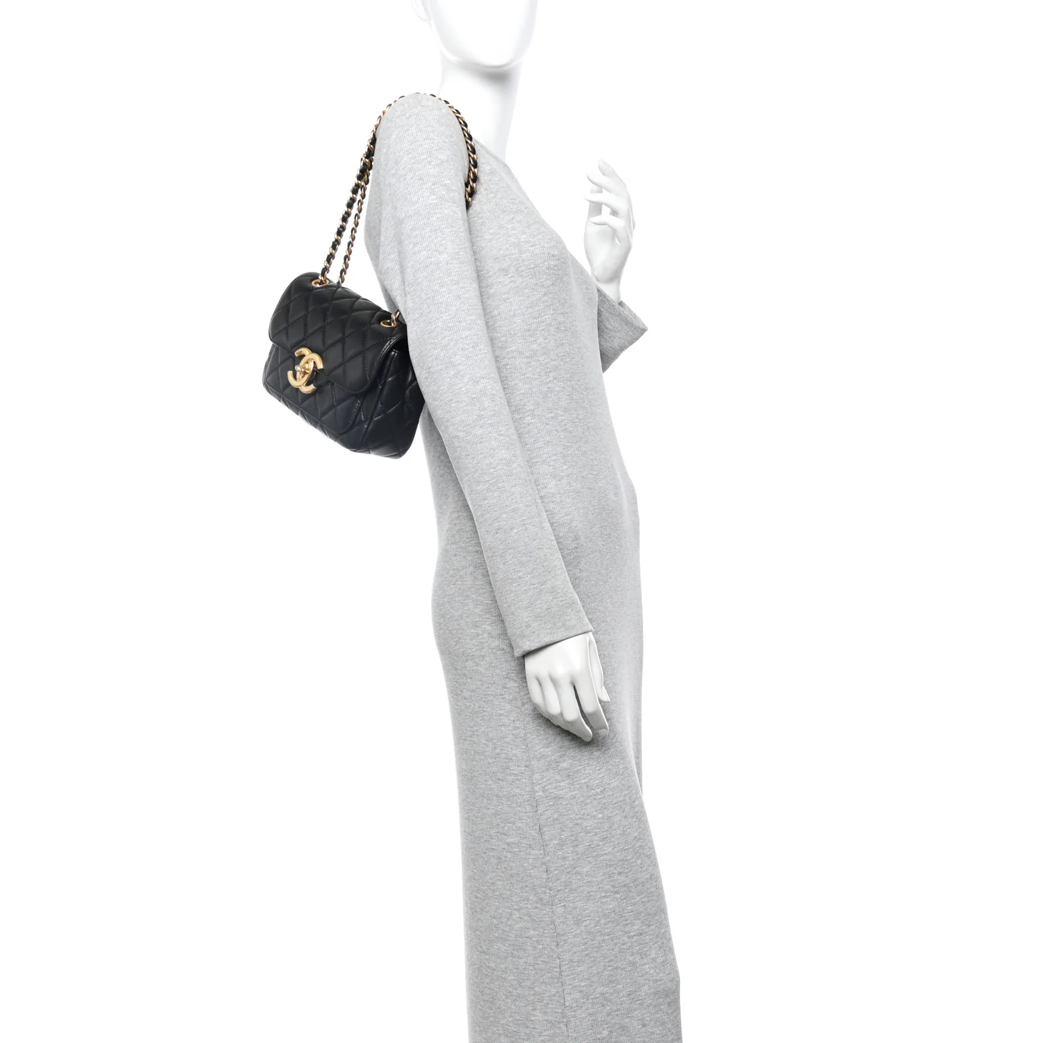 Shiny Lambskin Quilted Mini Maxi CC Flap Black - Image 2