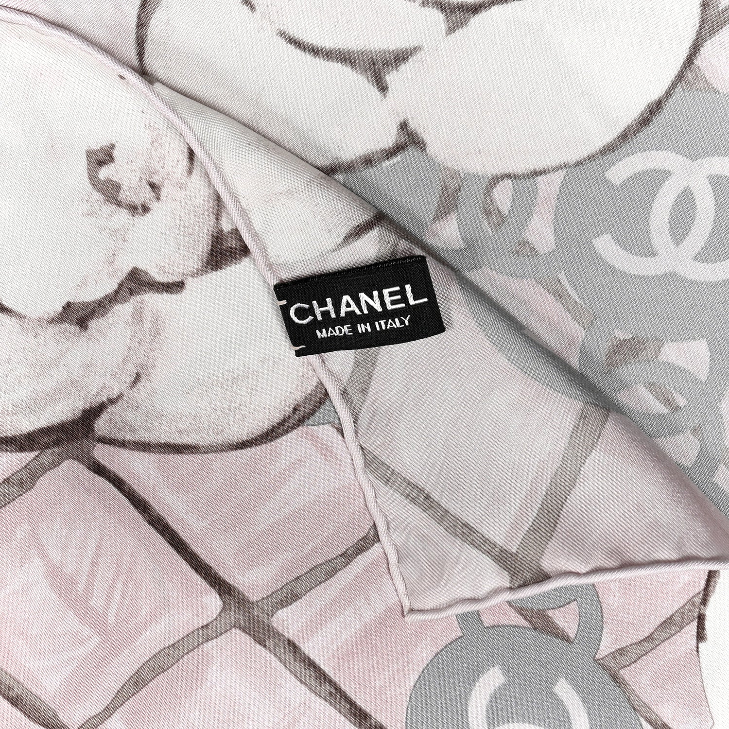 Silk CC Logo Camellia Scarf White Pink - Image 2