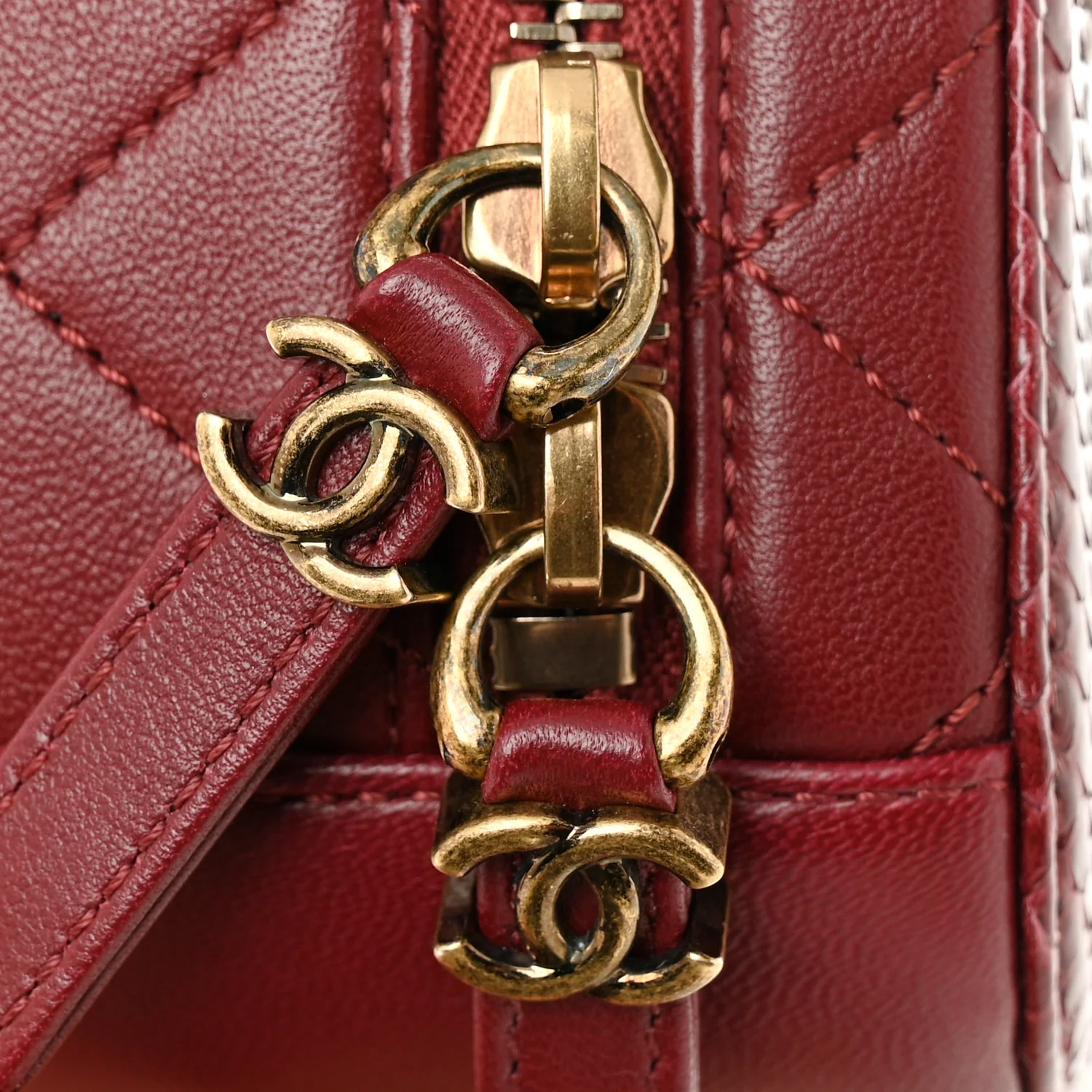 Snakeskin Calfskin Quilted Small Coco Curve Vanity Burgundy - Image 14