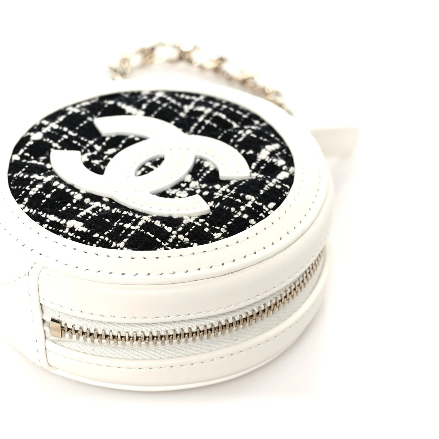 Tweed Quilted Round Filigree Pouch With Chain White Black - Image 10
