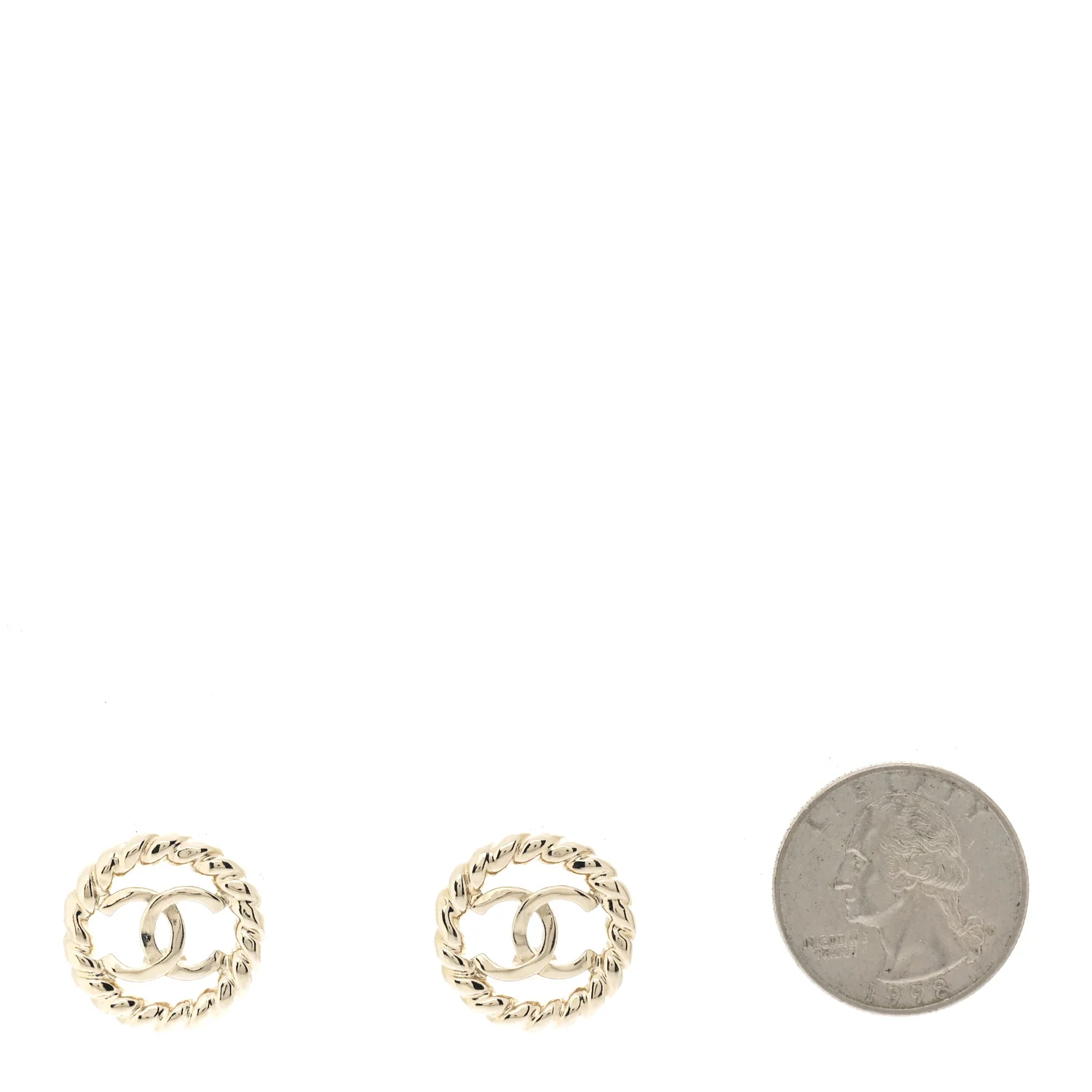 Twisted CC Round Earrings Gold - Image 2