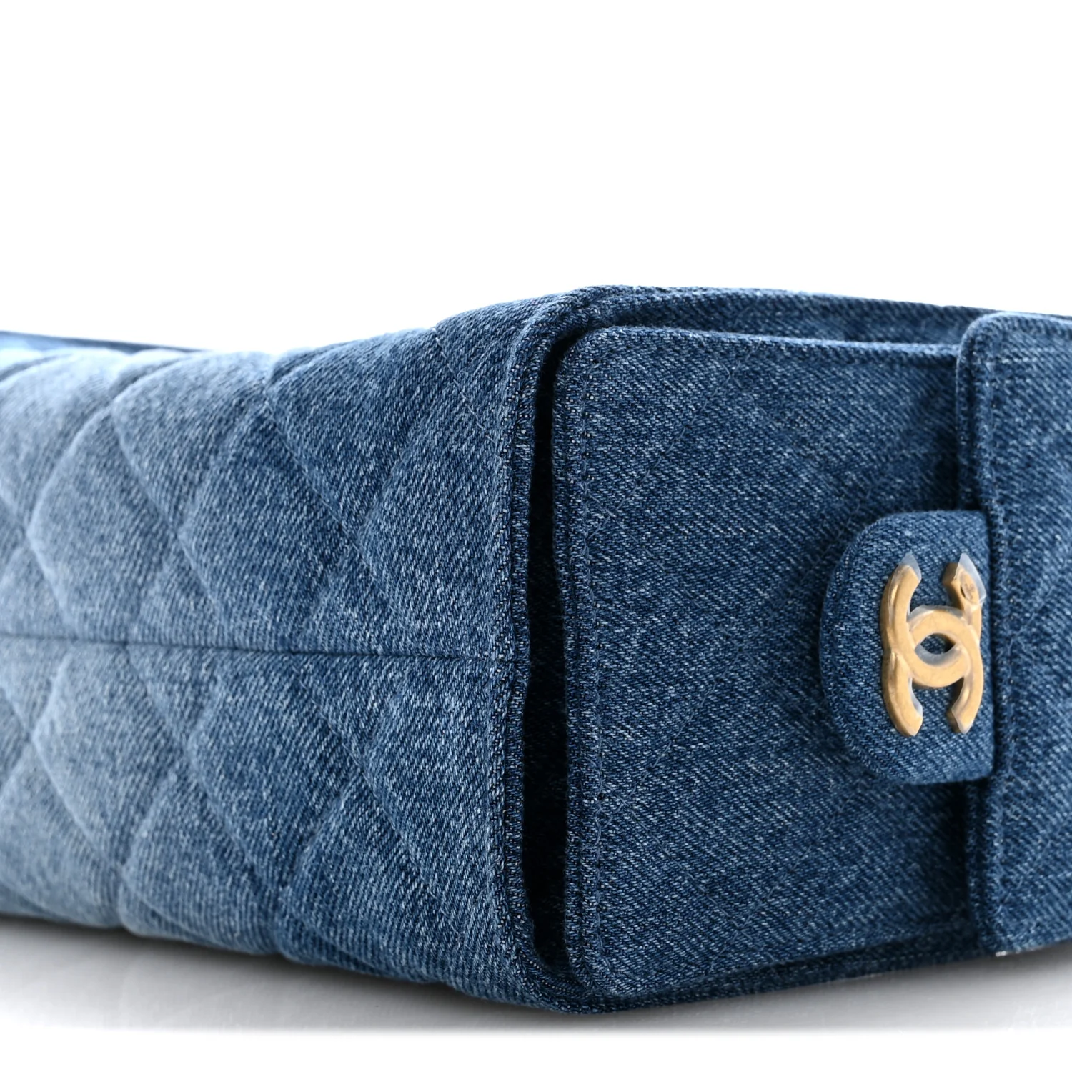 Washed Denim Quilted Mini Chanel 25 Handbag Blue - Image 10