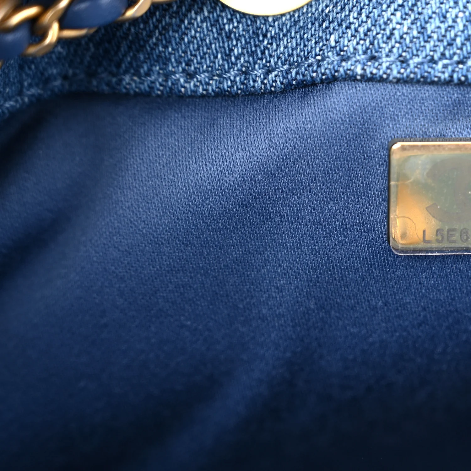 Washed Denim Quilted Mini Chanel 25 Handbag Blue - Image 7