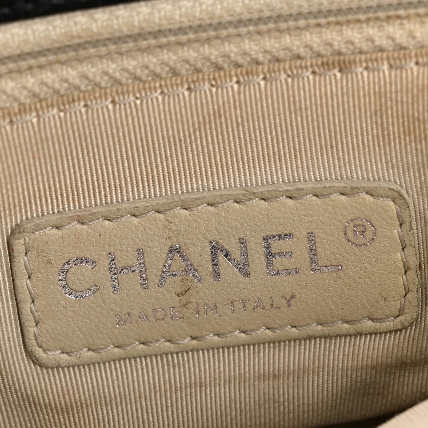 Washed Lambskin Quilted Mini Chain Around Flap Black - Image 6