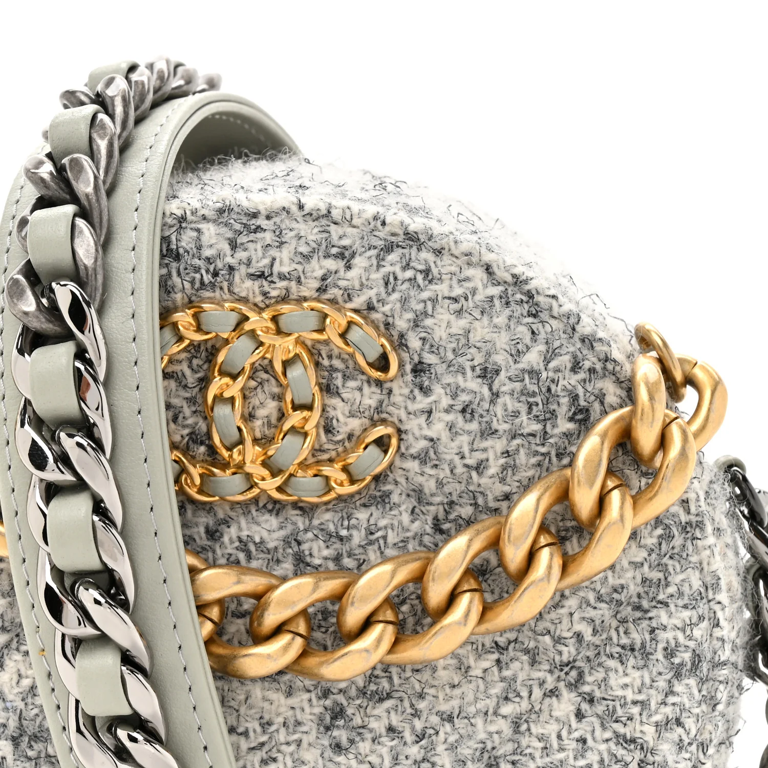 Wool Tweed Lambskin Quilted Chanel 19 Round Clutch With Chain Grey Ecru - Image 8