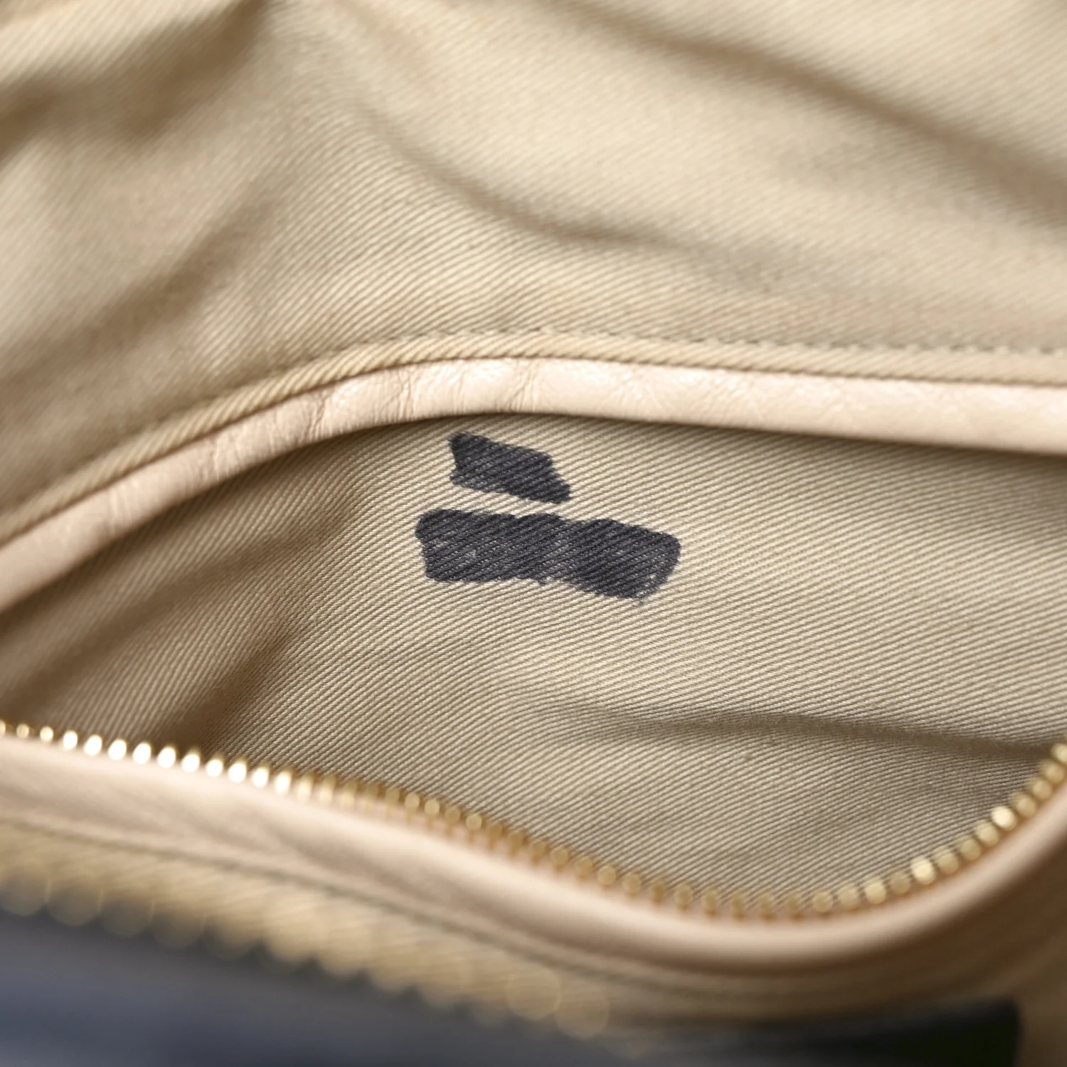 Calfskin Medium Military Paraty Blue - Image 11