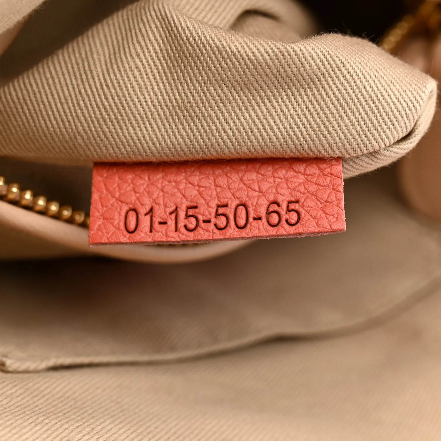 Calfskin Small Paraty Pink - Image 8