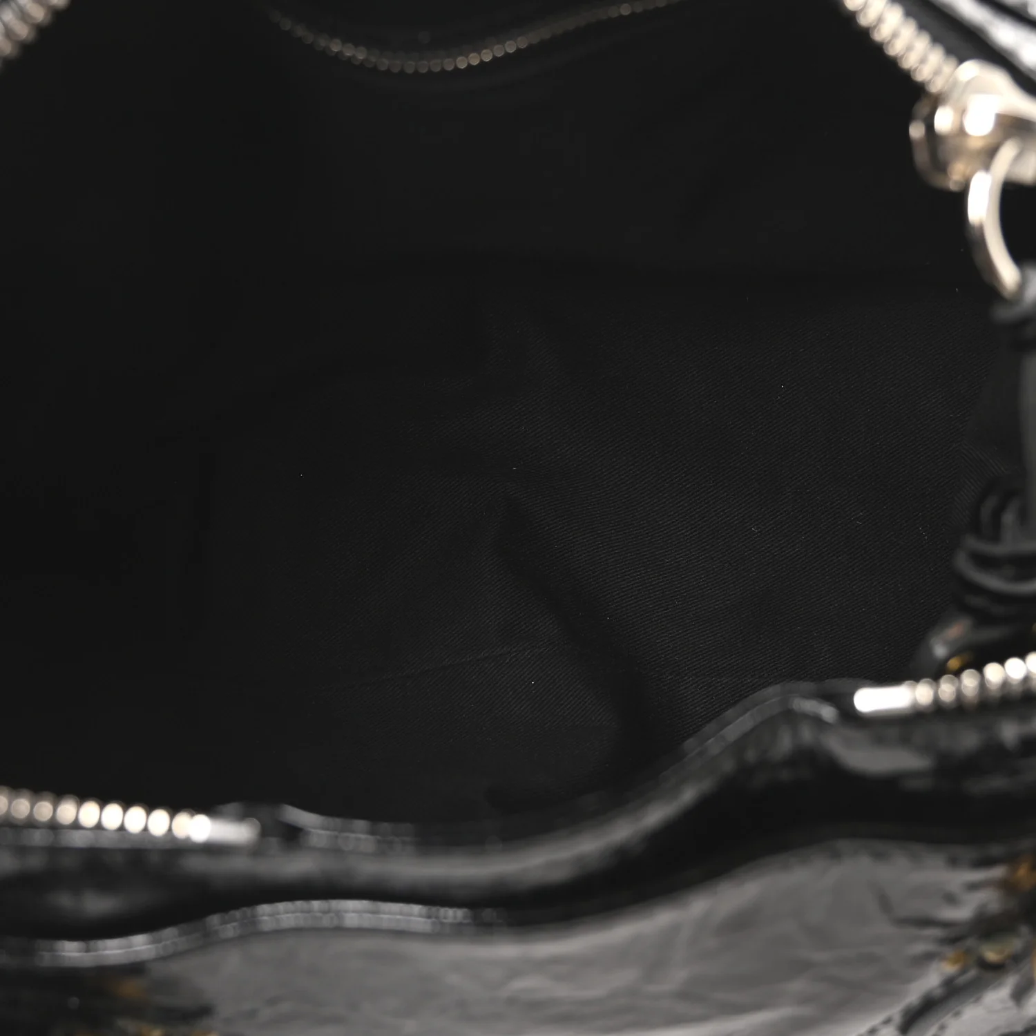 Crinkled Patent Medium Paddington Satchel Black - Image 5