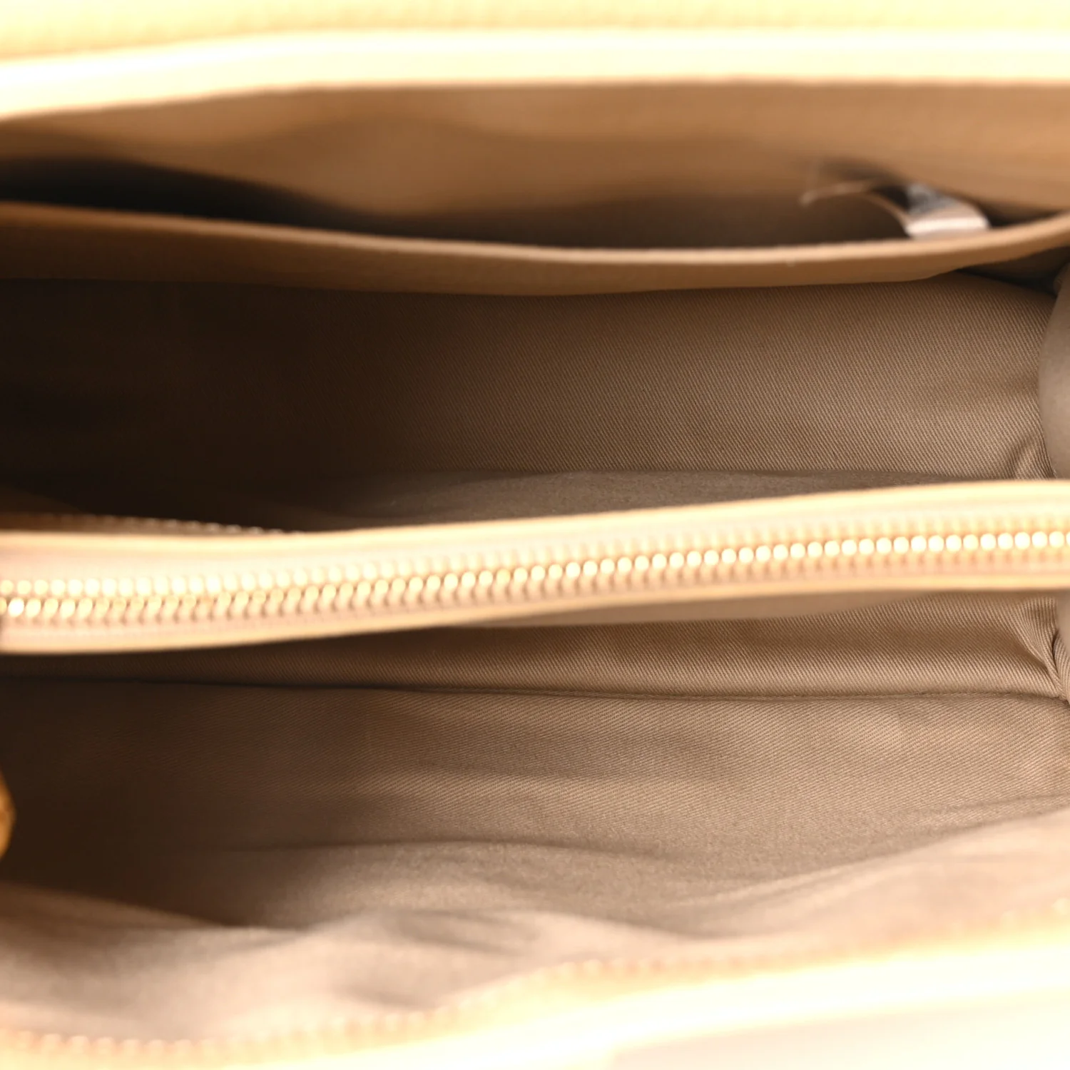 Shiny Grained Calfskin Medium Aby Day Shoulder Bag Blondie Beige - Image 5