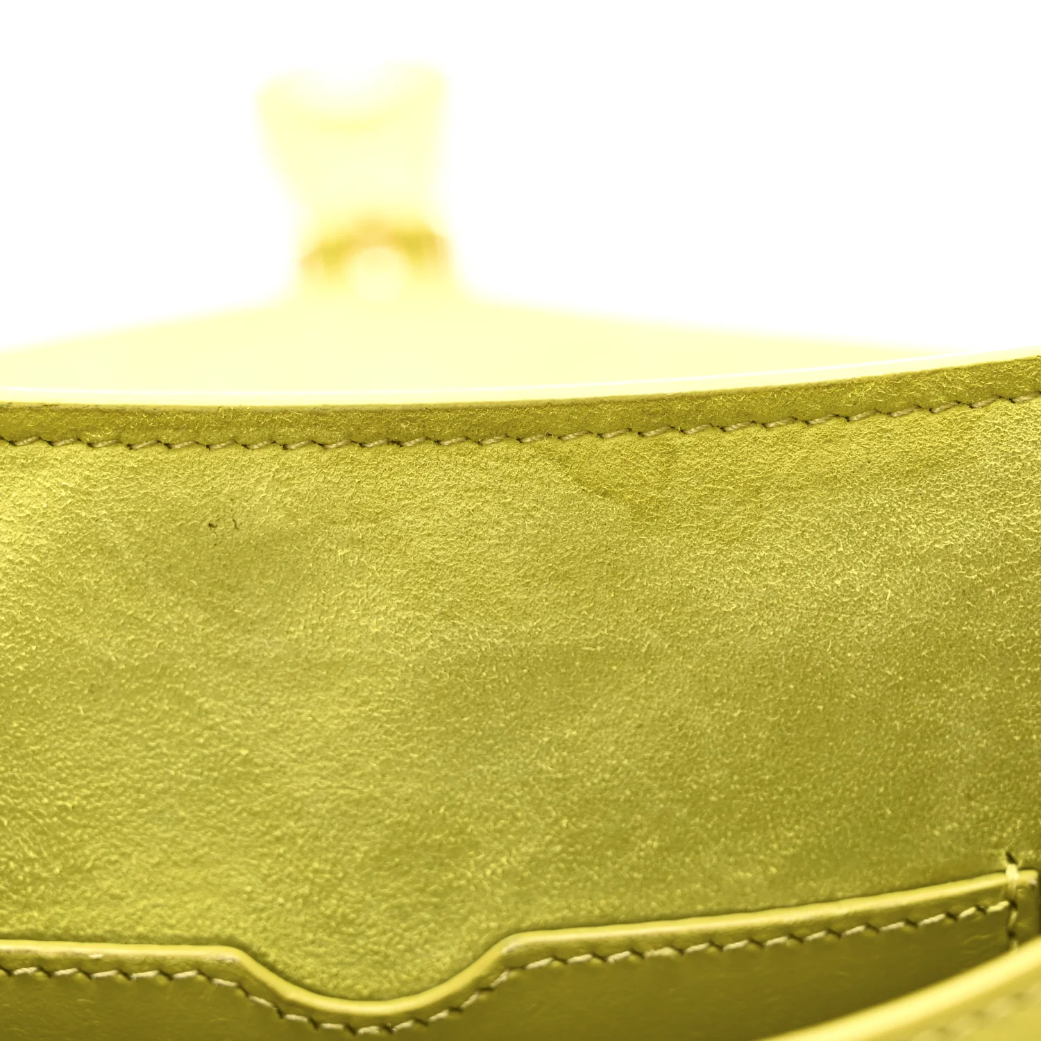 Box Calfskin Medium Bobby Flap Lime - Image 11