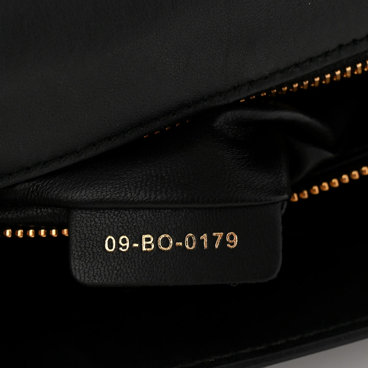 Calfskin 30 Montaigne Chain Pouch Black - Image 7
