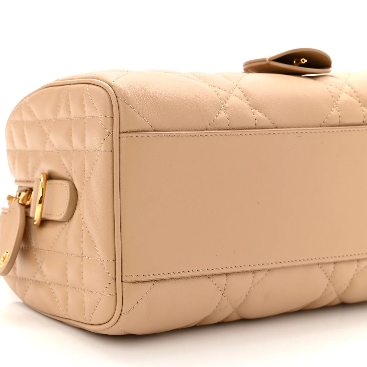 Calfskin Macrocannage Groove 20 Bag Biscuit - Image 9