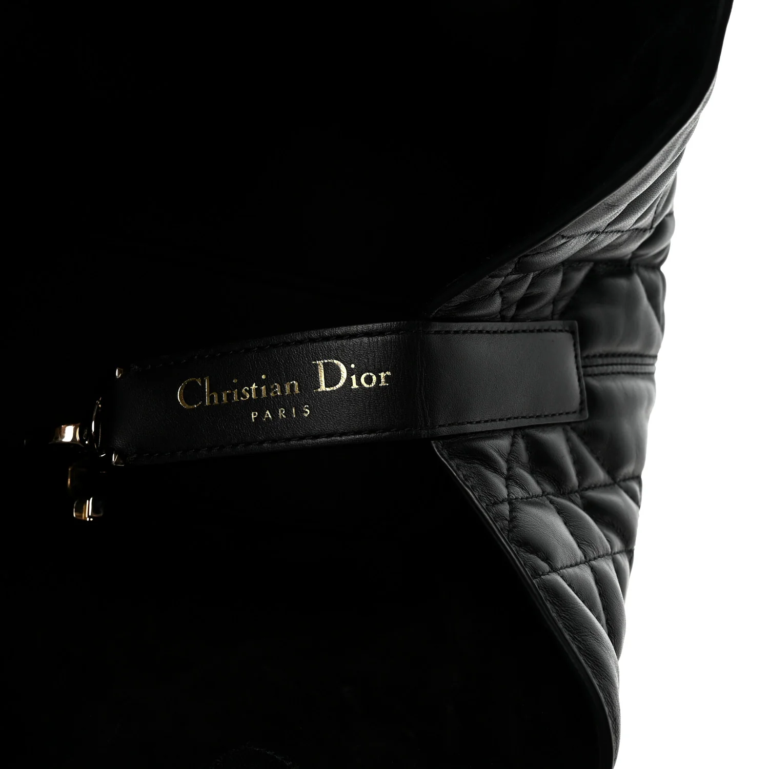 Calfskin Macrocannage Medium Toujours Black - Image 7