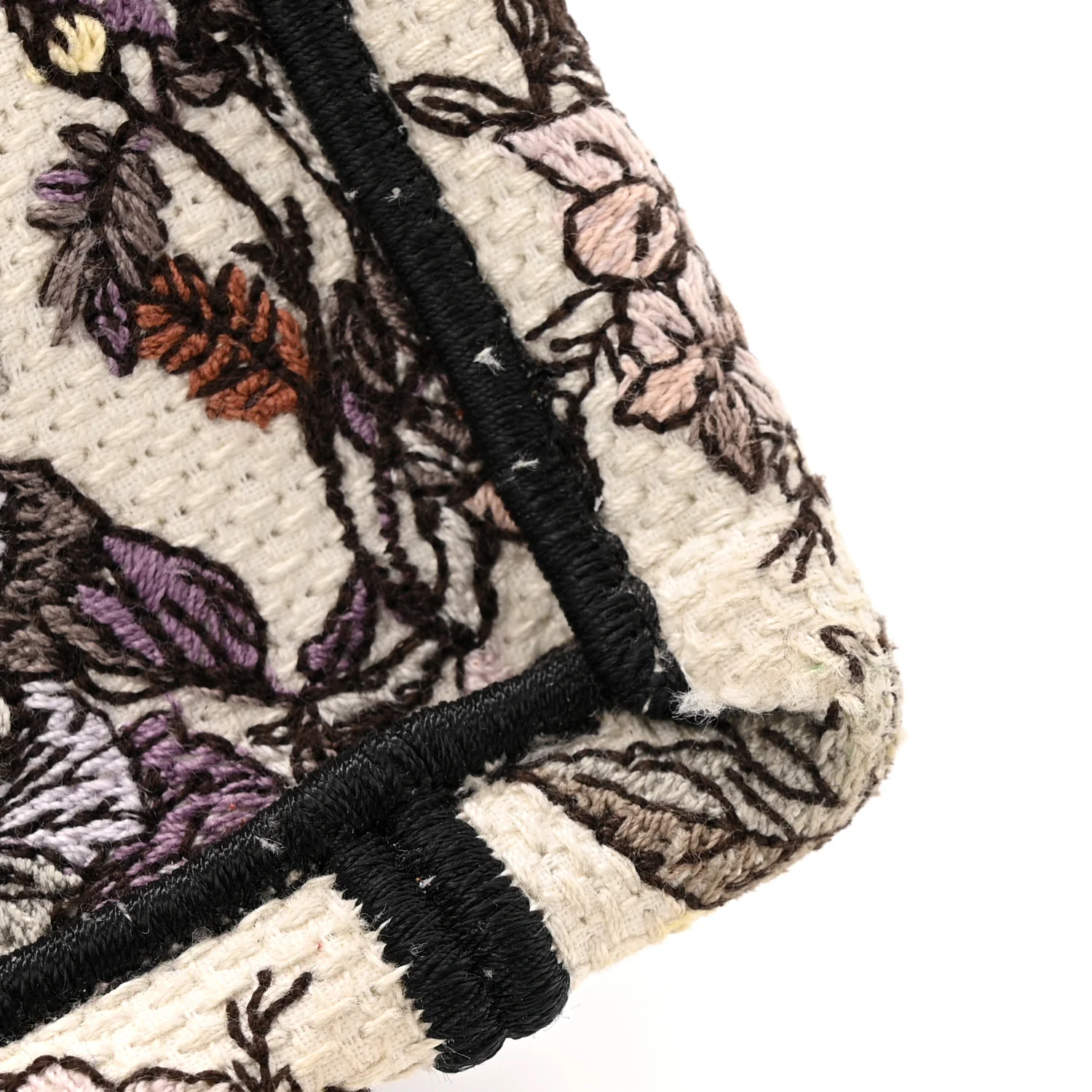 Canvas Embroidered Medium 4 Saisons Hiver Soleil Book Tote Multicolor - Image 11